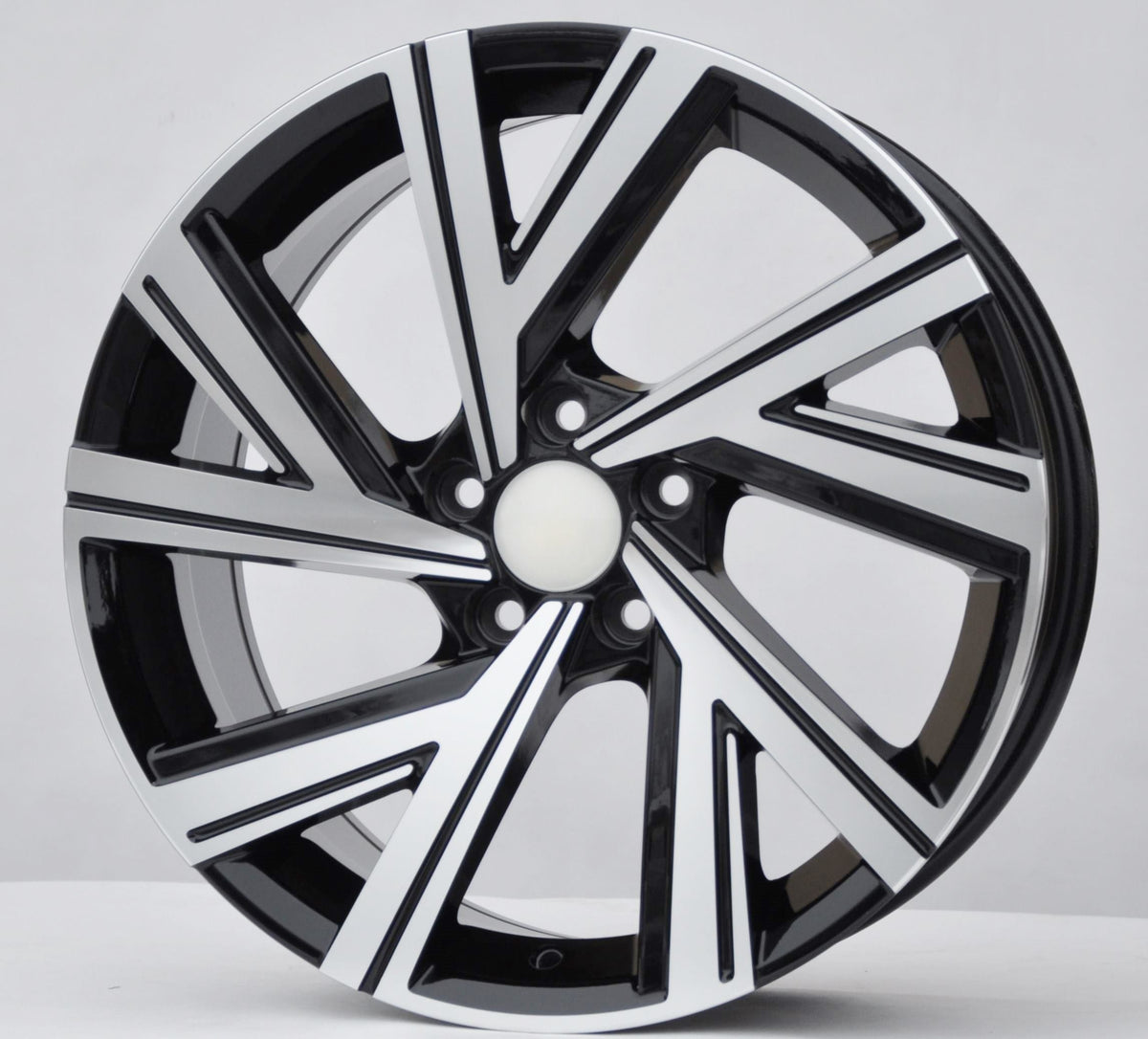 PDW 5805 Alufælge 18" 8J 5x112 ET45 – Poleret/sort (sæt á 4)