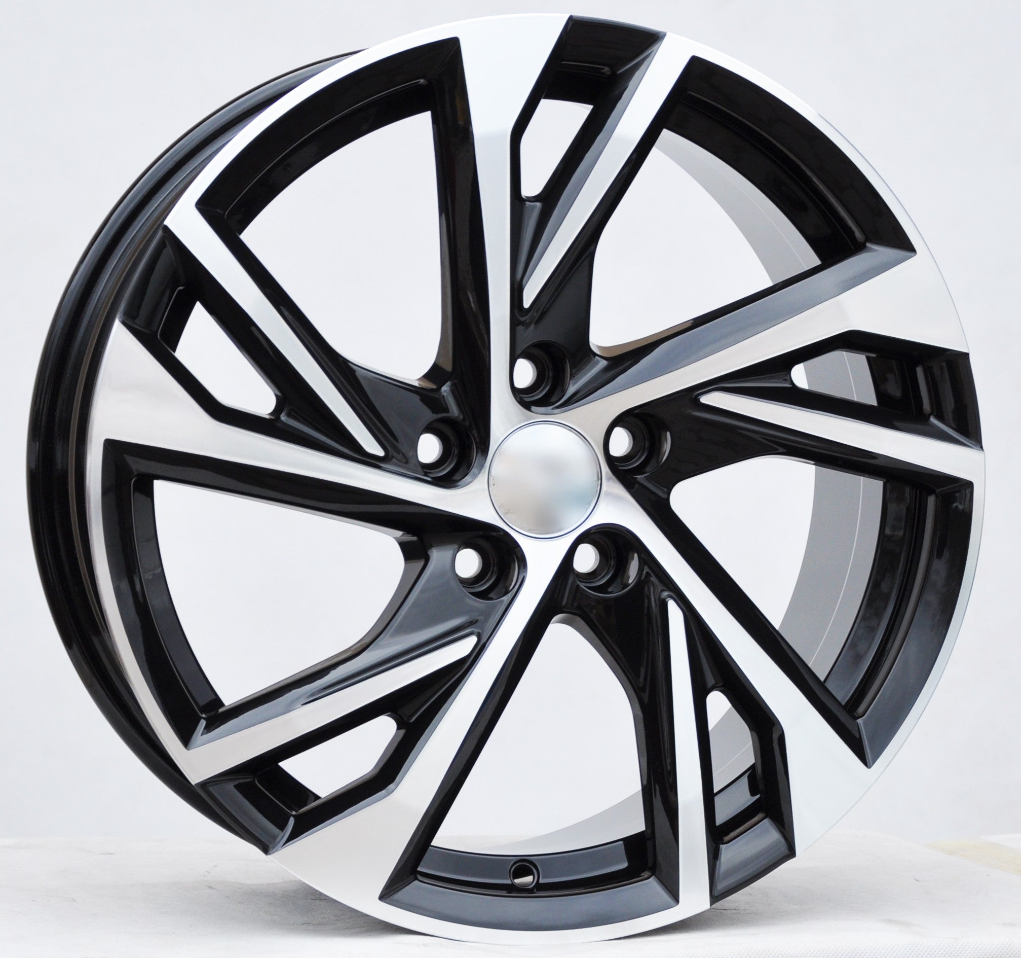 PDW 183 Alufælge 18" 5x108 ET50 – Poleret/sort (sæt á 4)