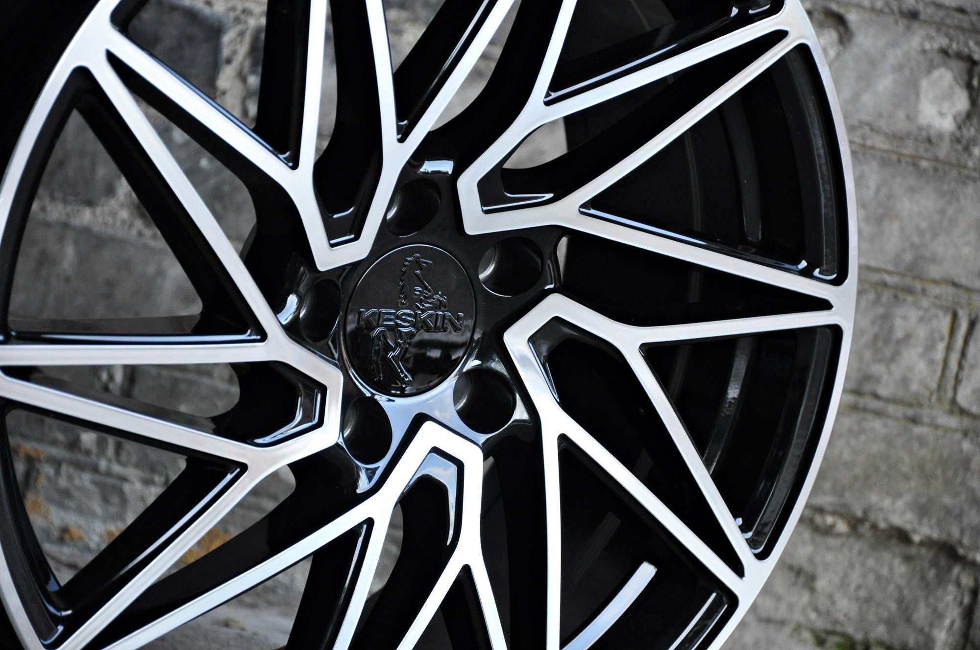 Keskin KT20 Alufælge 19" 5x100 ET30 – Poleret/sort (sæt á 4)