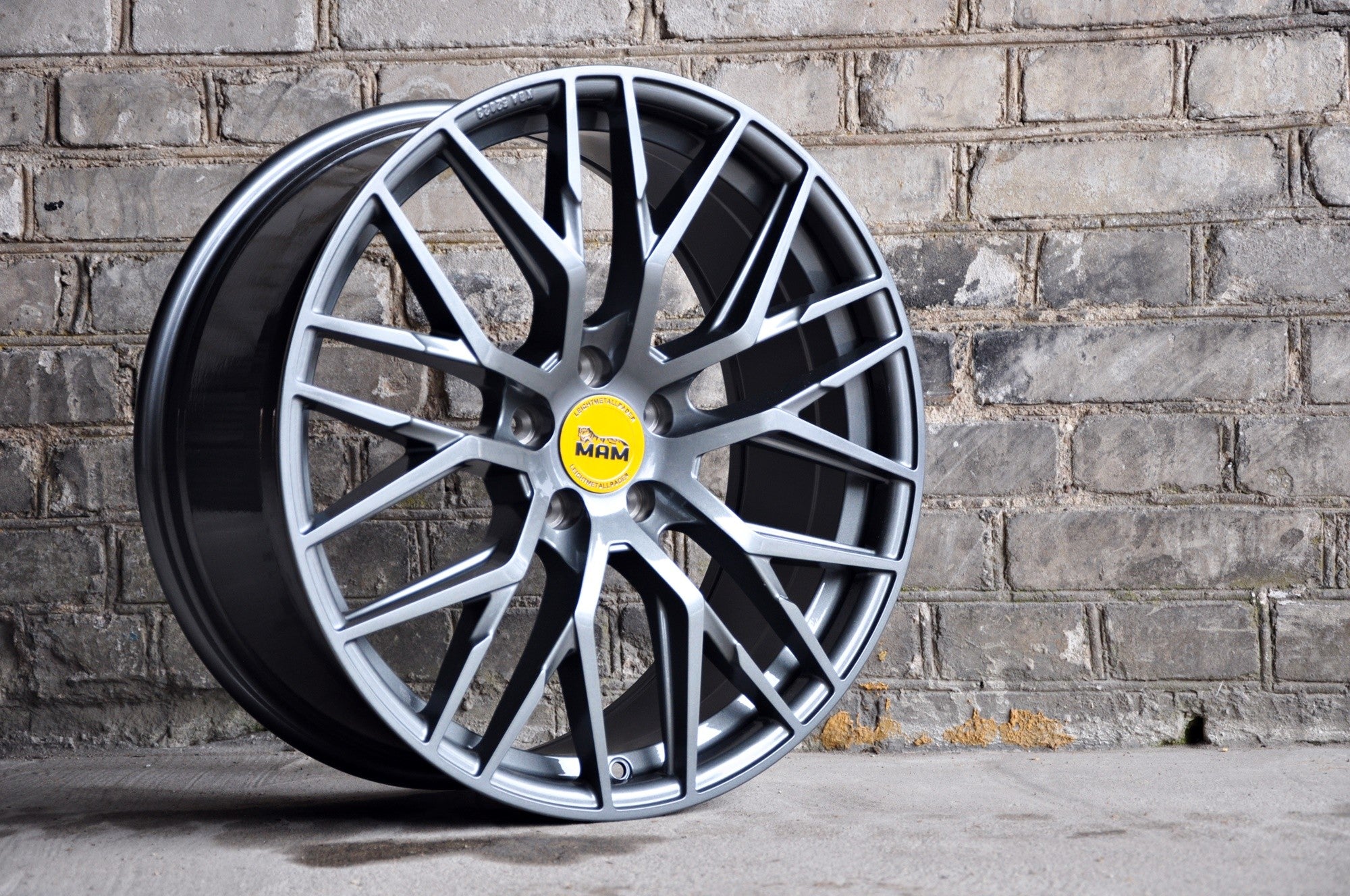 MAM RS4 Alufælge 17" 5x114.3 ET45 – Gun metal (sæt á 4)