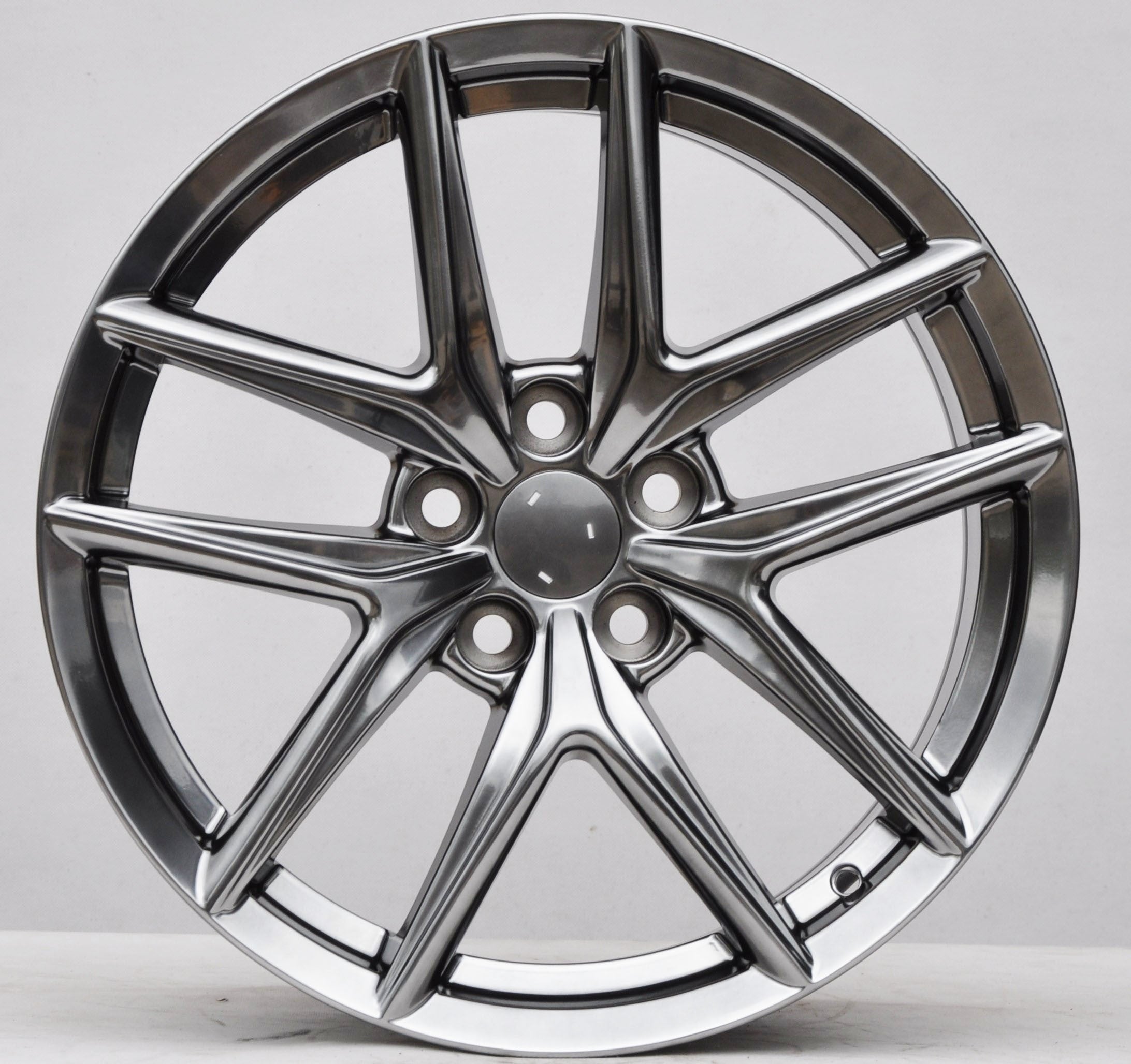 PDW 5435 Alufælge 18" 5x114.3 ET40 – Dymione (sæt á 4)