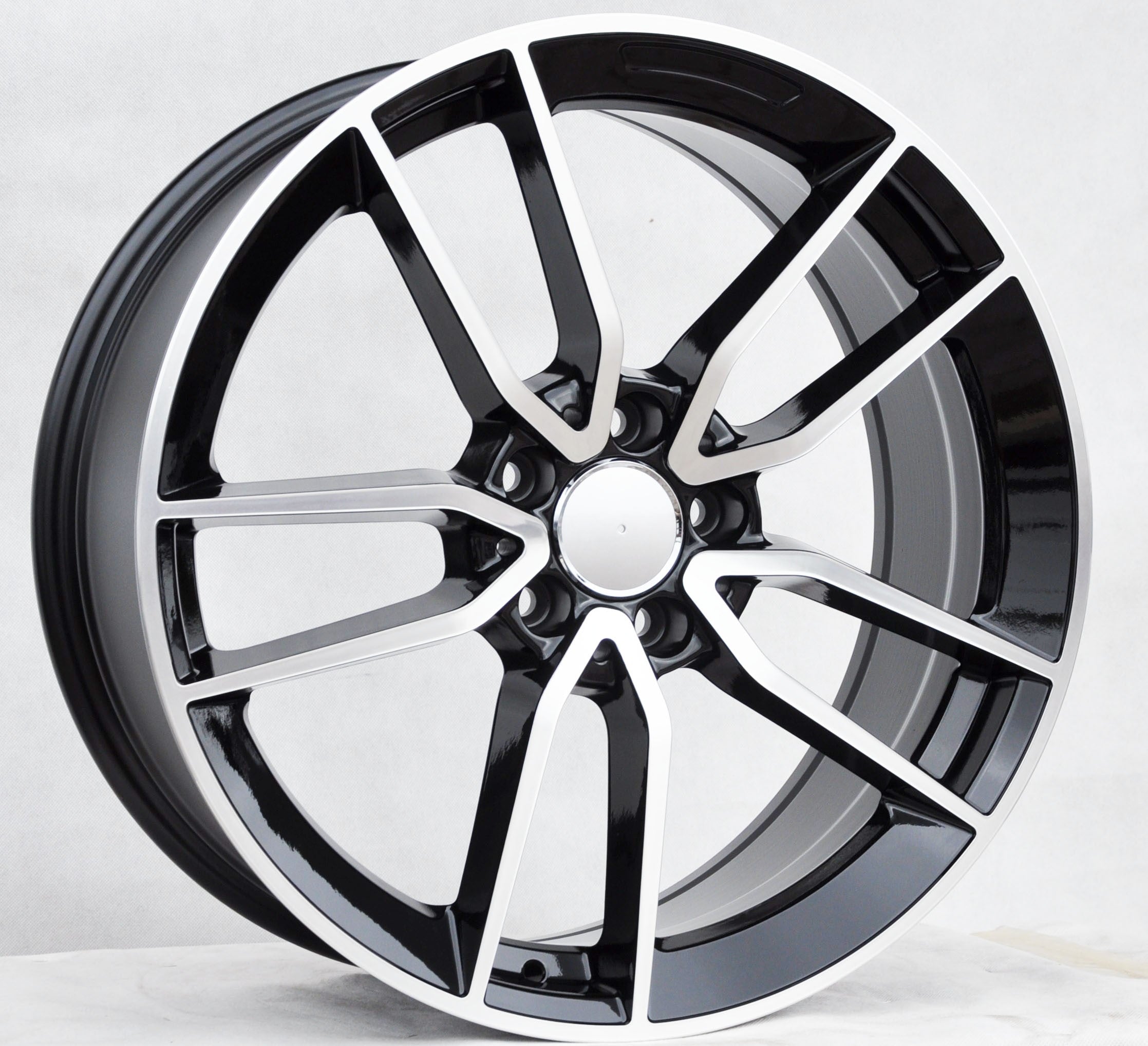 PDW 5461 Alufælge 18" 5x112 ET43 – Poleret/sort (sæt á 4)
