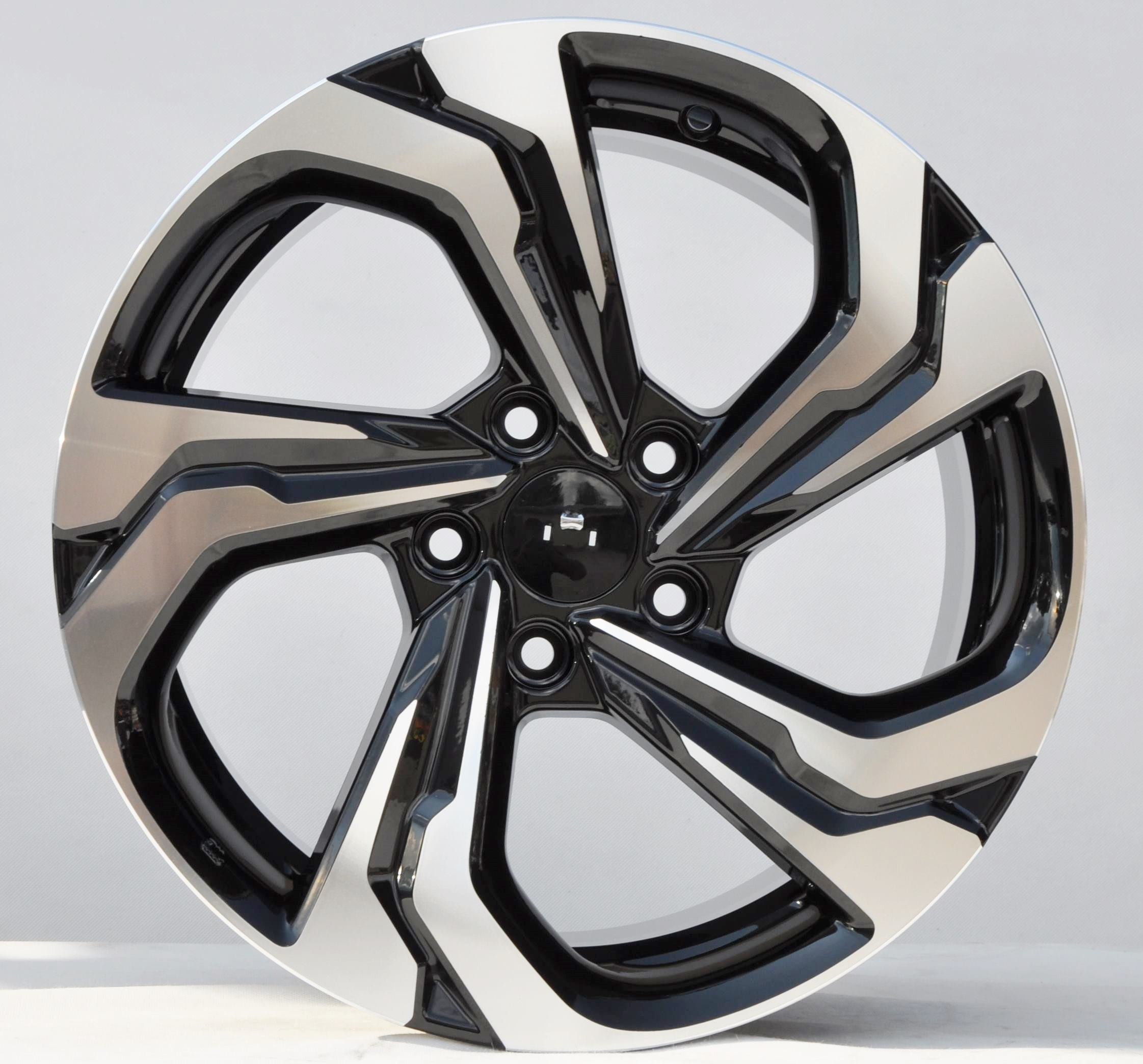 PDW 2019 Alufælge 17" 5x114.3 ET45 – Poleret/sort (sæt á 4)