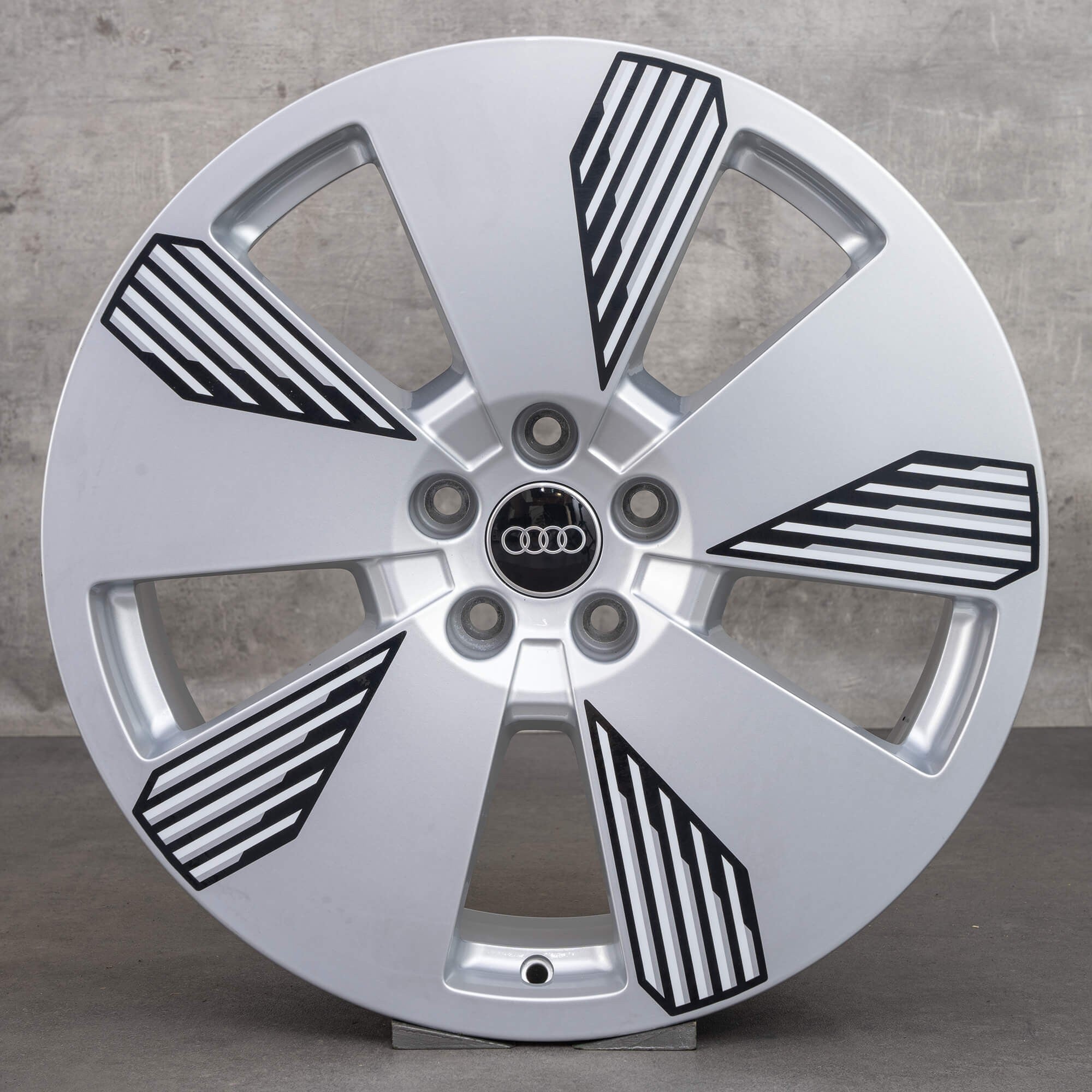 Audi (oryginalne OEM) 4KE601025L Alufælge 19" 5x112 ET34 – Sølv (sæt á 4)