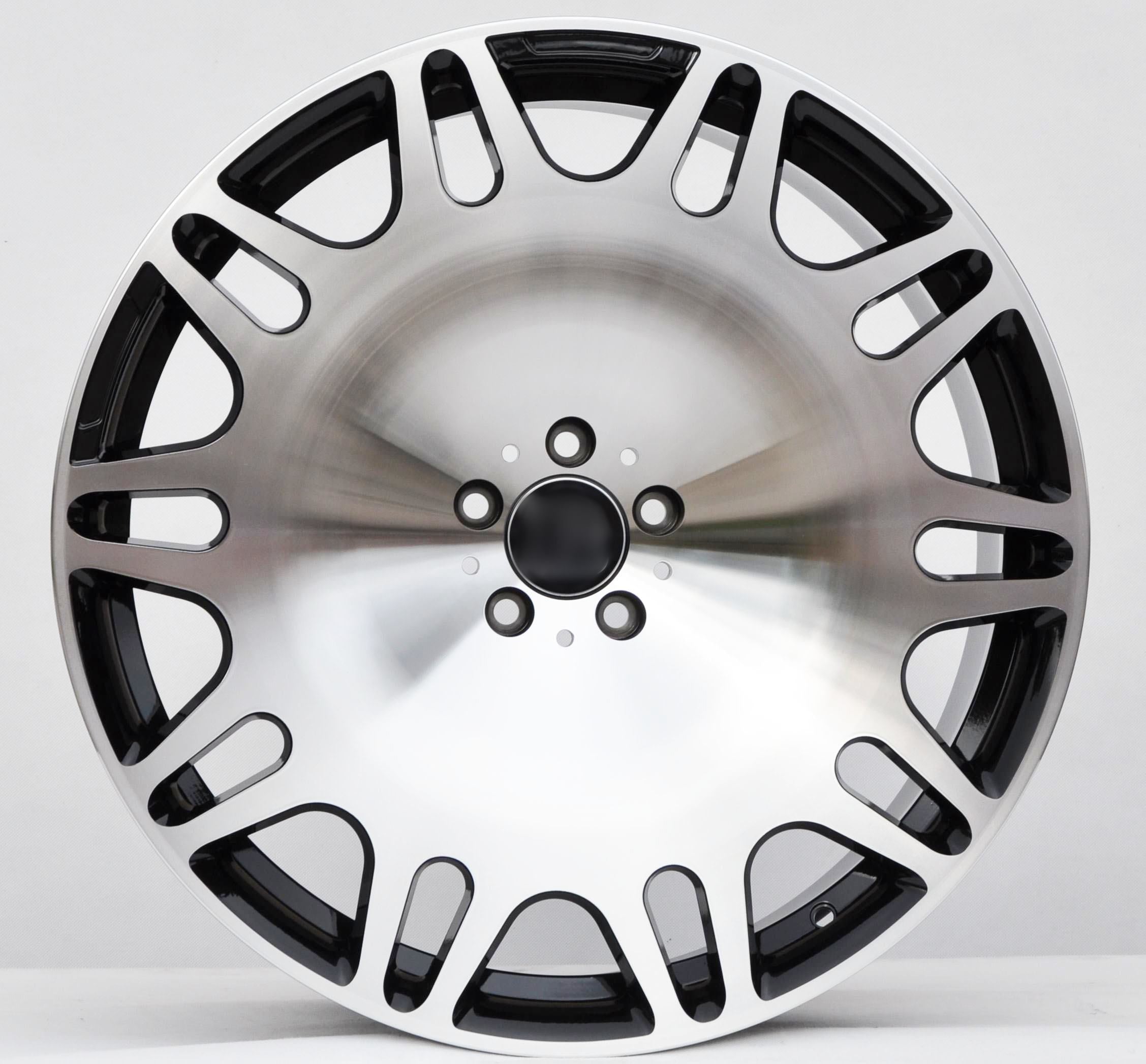 PDW 629 Alufælge 22" 5x112 ET32 – Poleret/sort (sæt á 4)