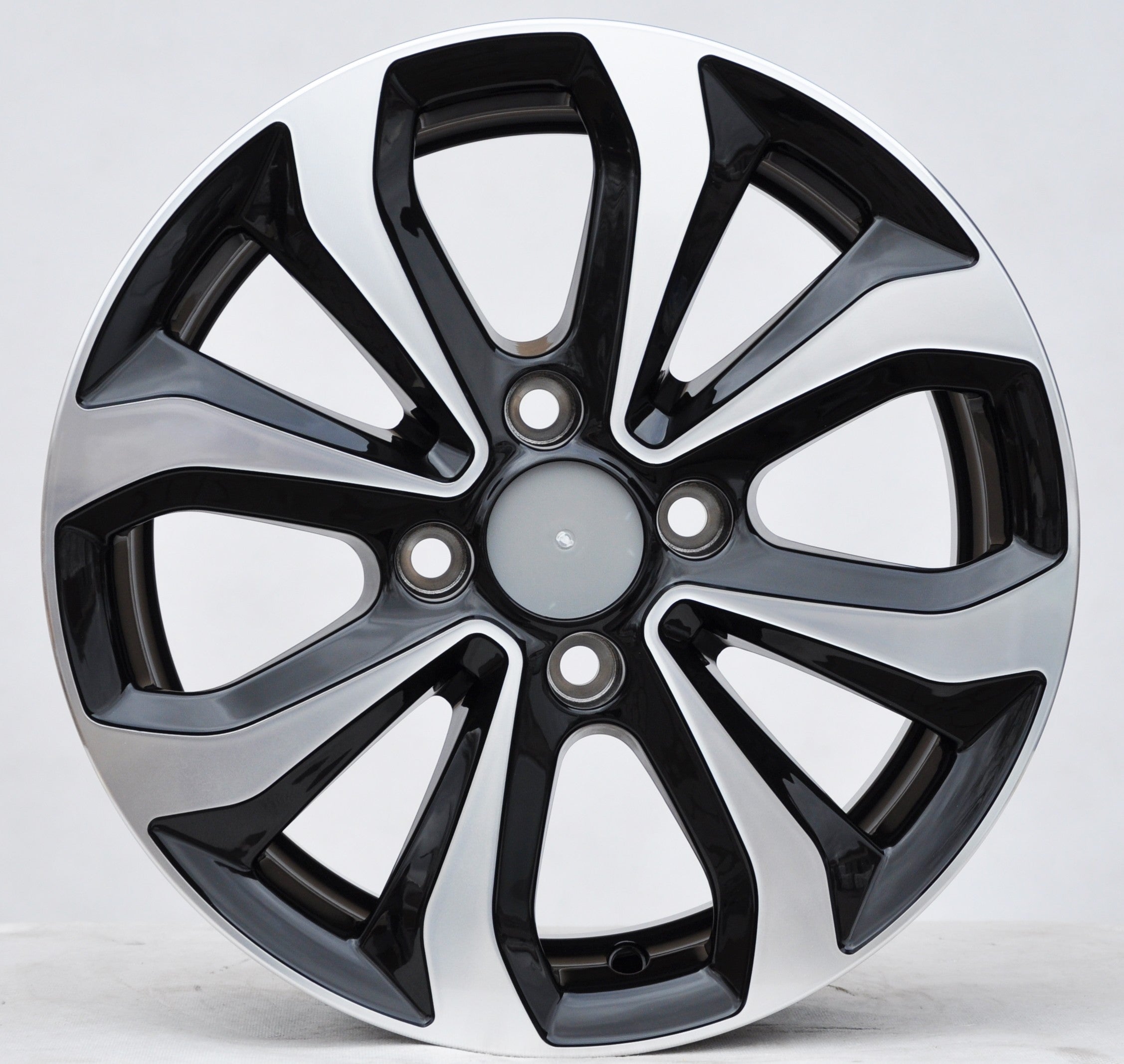 PDW 275 Alufælge 15" 4x100 ET45 – Poleret/sort (sæt á 4)