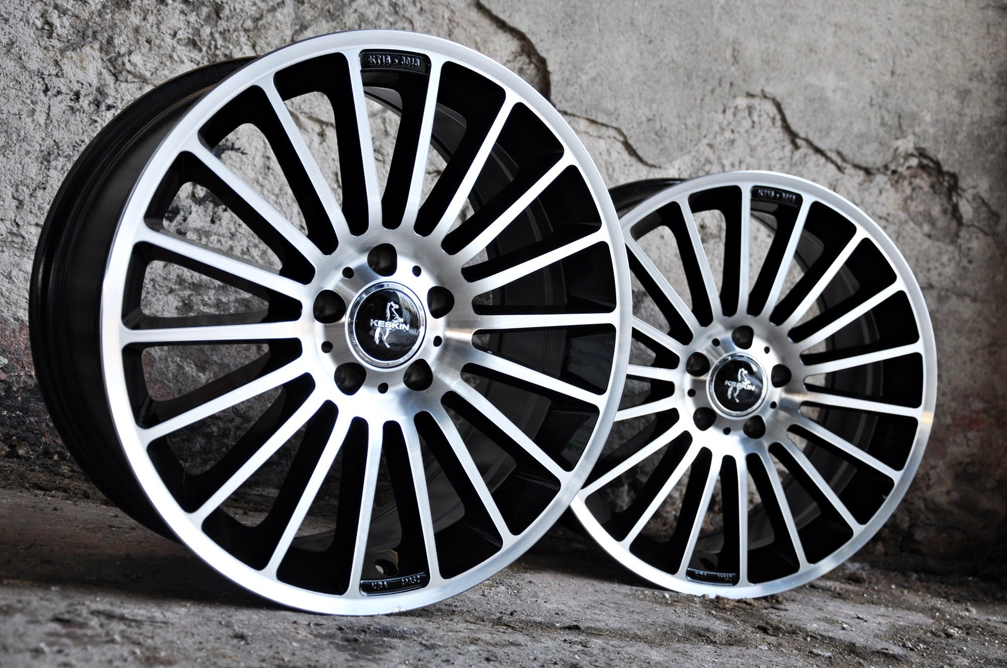 Keskin KT15 Alufælge 18" 5x112 ET45 – Poleret/sort (sæt á 4)
