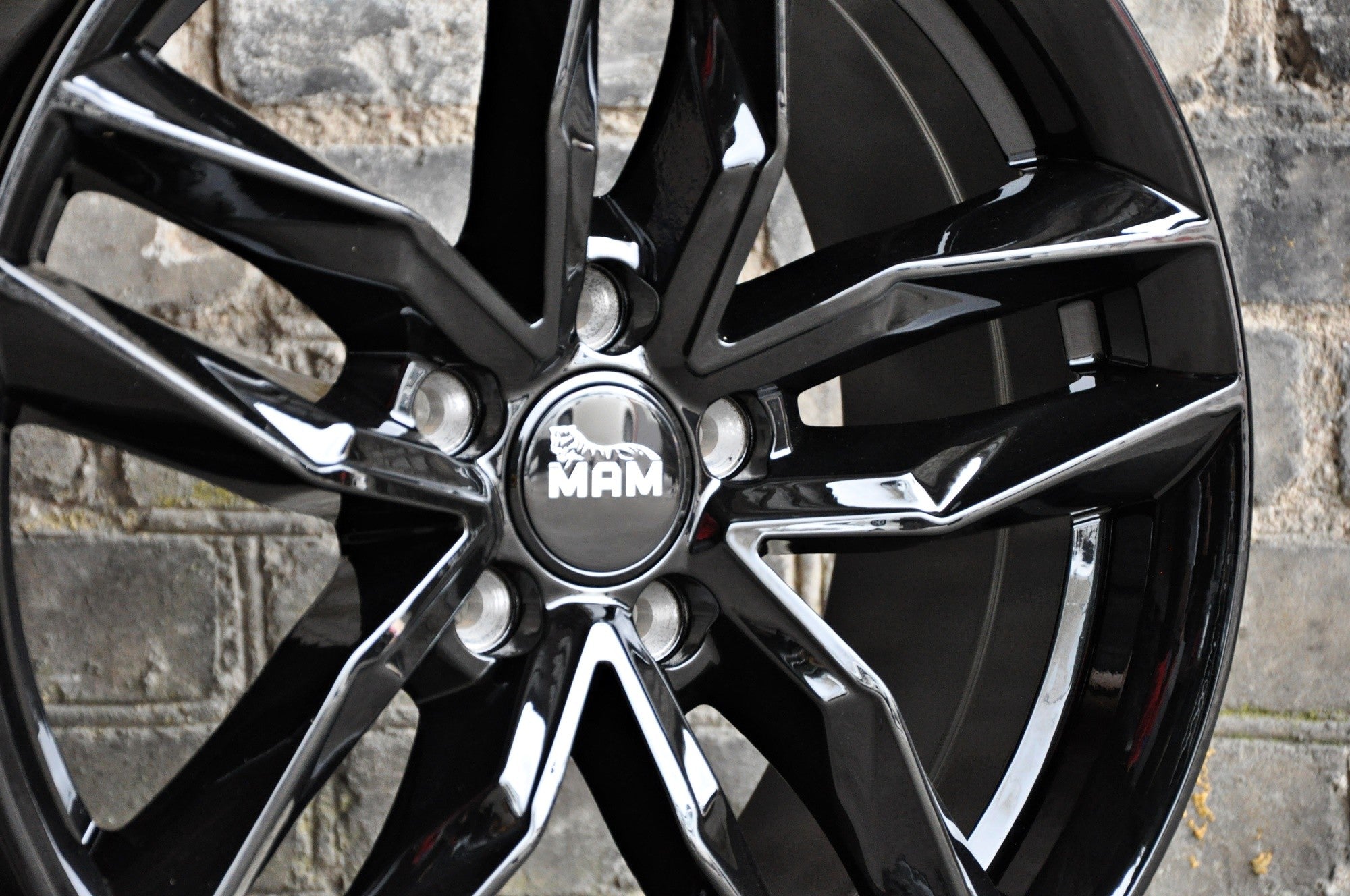 MAM RS3 Alufælge 19" 5x114.3 ET45 – Sort (sæt á 4)