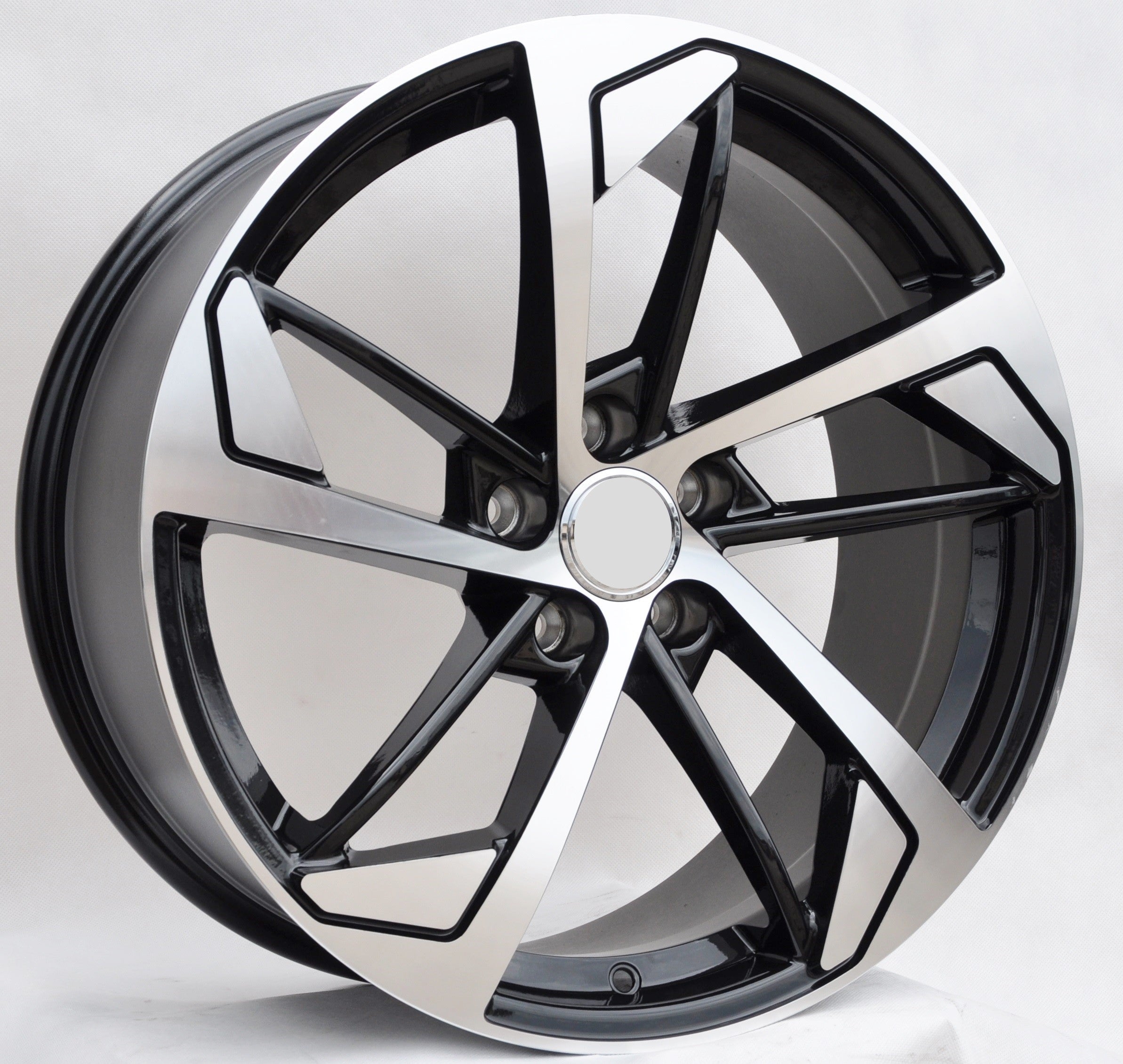 PDW e139/5366 Alufælge 20" 5x112 ET31 – Poleret/sort (sæt á 4)