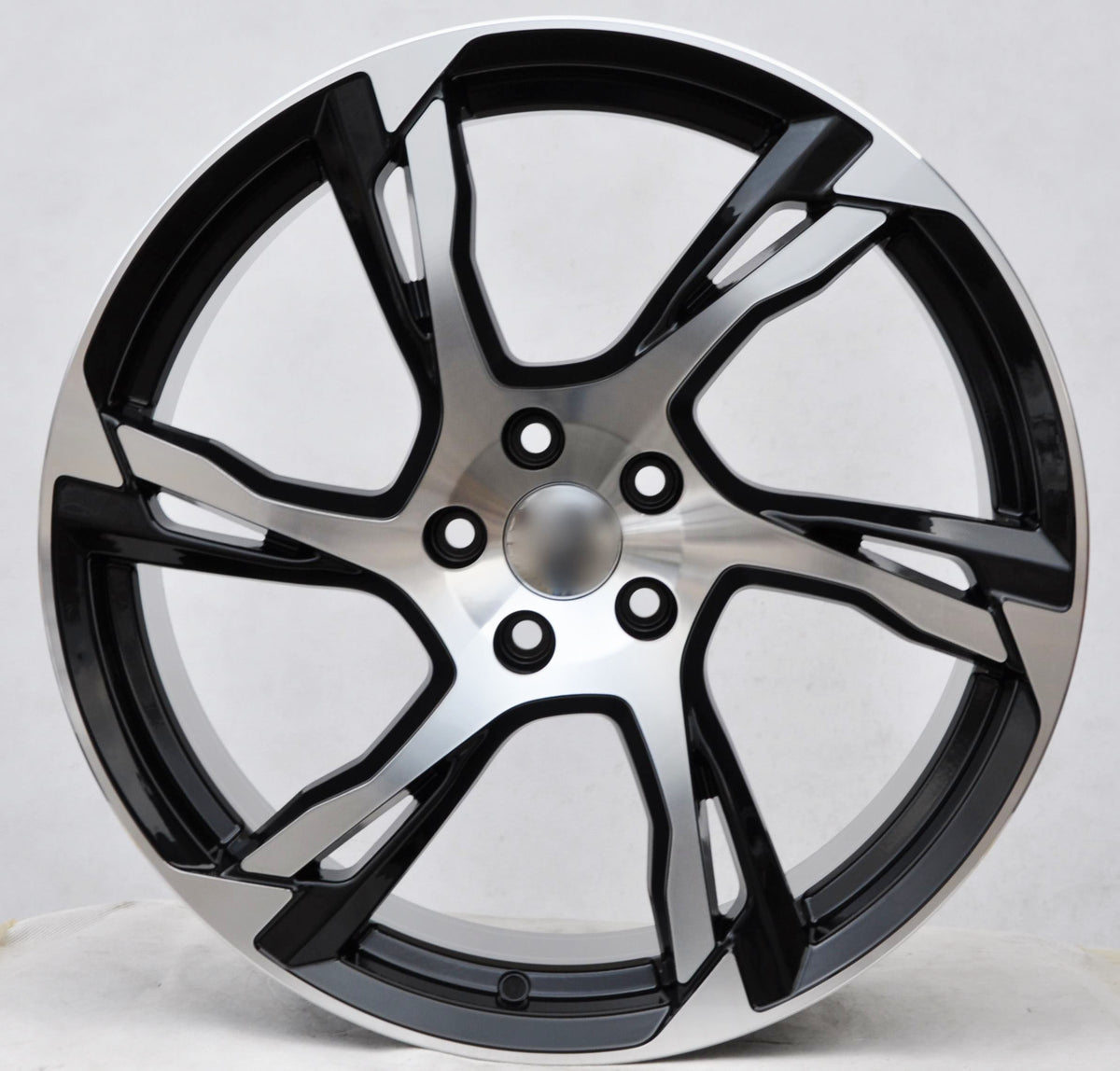 PDW 1175 Alufælge 20" 8,5J 5x108 ET42 – Poleret/sort pulverlakeret (sæt á 4)