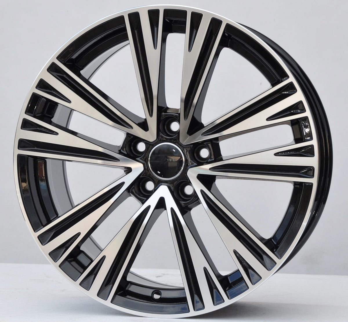 PDW 1424 Alufælge 18" 8J 5x112 ET39 – Poleret/sort (sæt á 4)