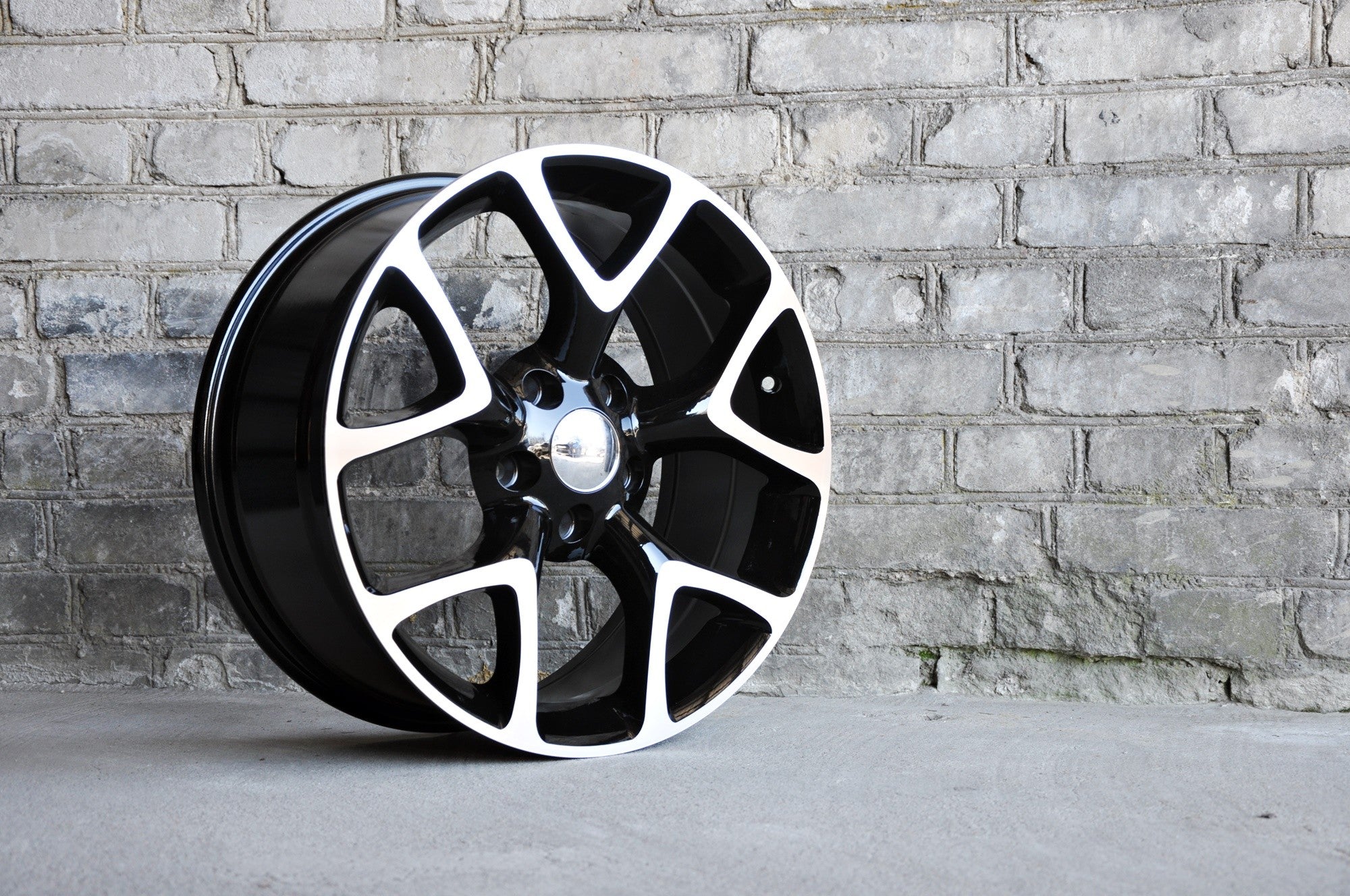 PDW 236/076 Alufælge 18" 5x120 ET42 – Poleret/sort (sæt á 4)