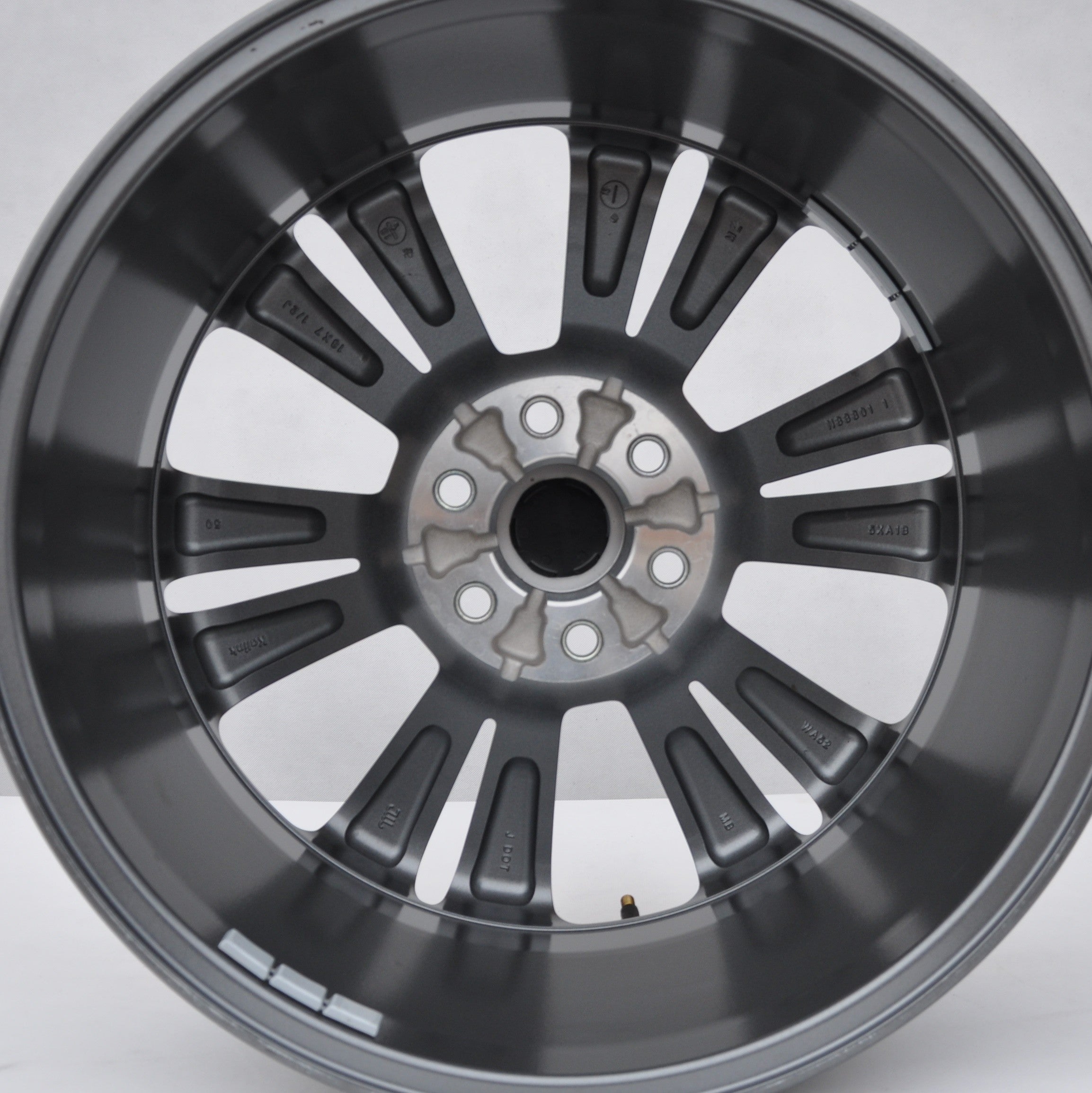 Mercedes-Benz (oryginalne OEM) 838011uszk Alufælge 18" 6x114.3 ET50 – Dymione (sæt á 4)