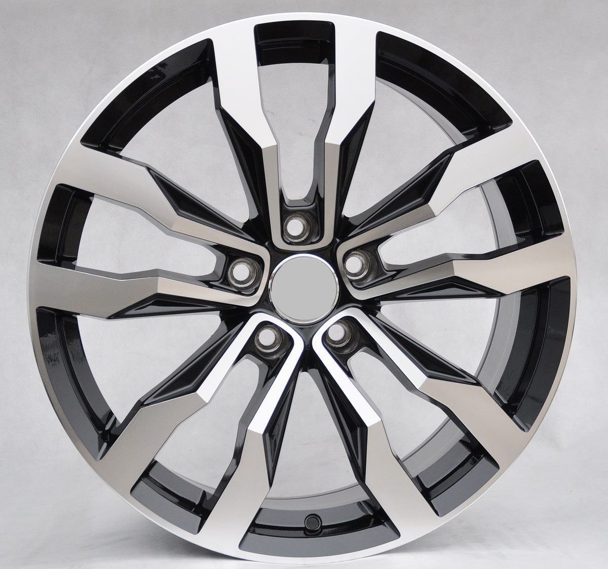 PDW 272/5333 Alufælge 18" 8J 5x112 ET41 – Poleret/sort (sæt á 4)