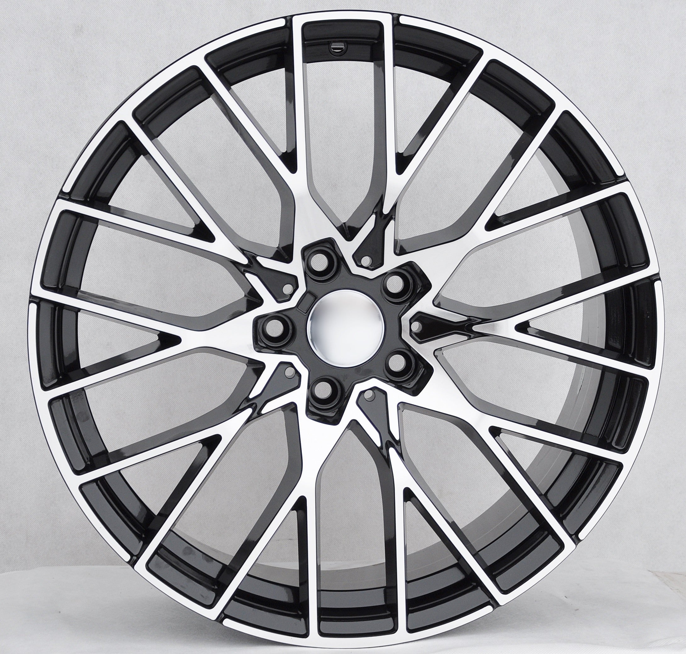 PDW 5479 Alufælge 18" 5x120 ET40 – Poleret/sort (sæt á 4)