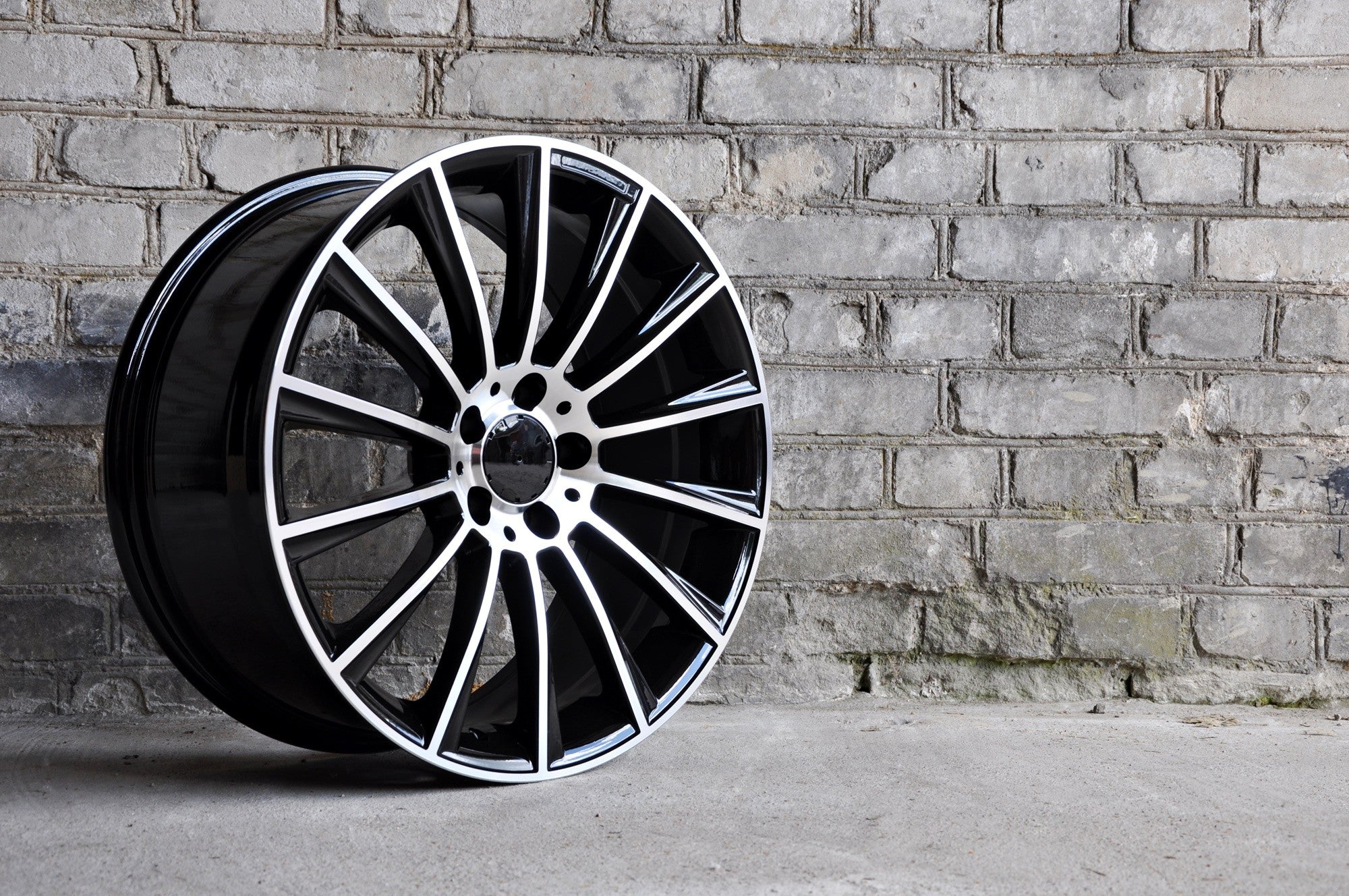 PDW 1048 Alufælge 19" 5x112 ET35 – Poleret/sort (sæt á 4)
