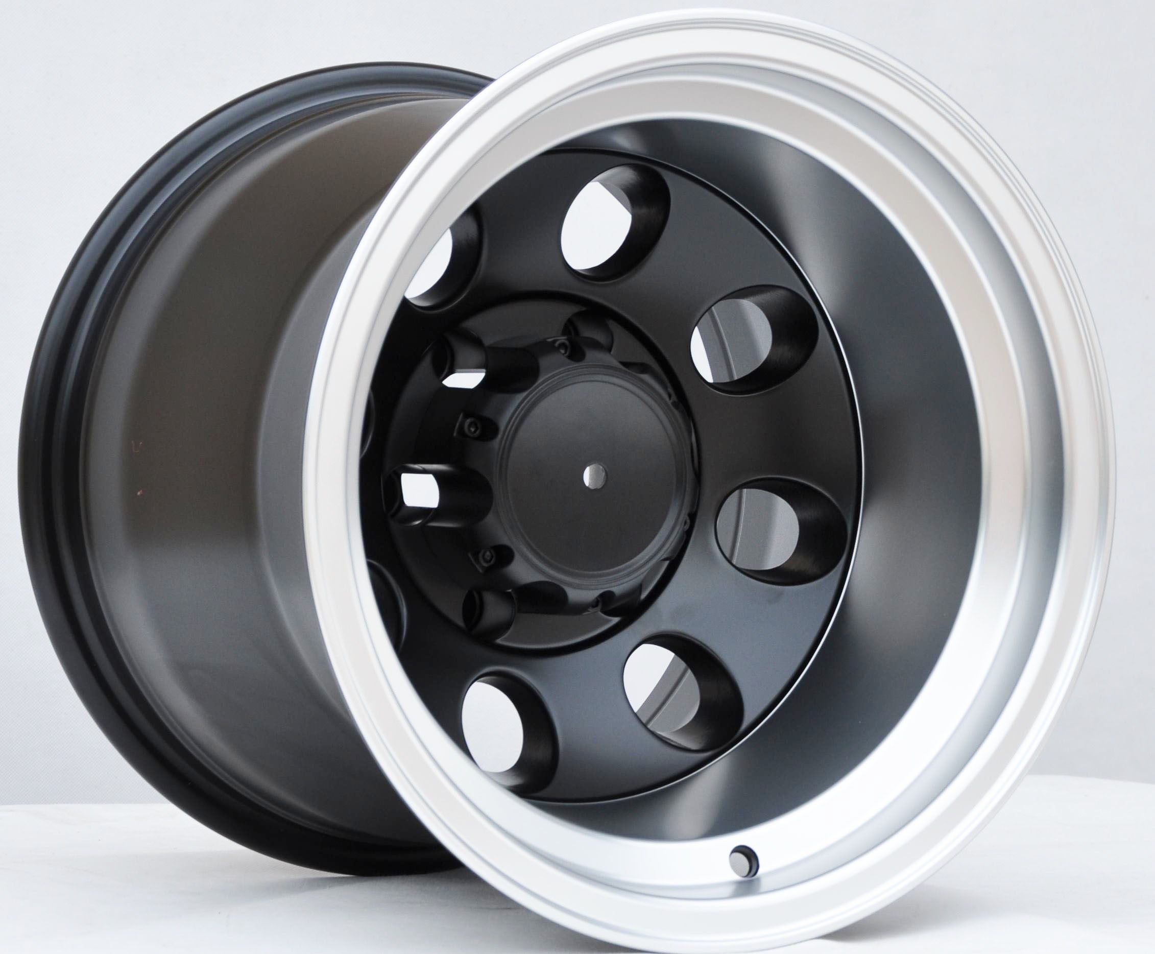 PDW 997 Alufælge 15" 6x139.7 ET-70 – Poleret/sort mat (sæt á 4)
