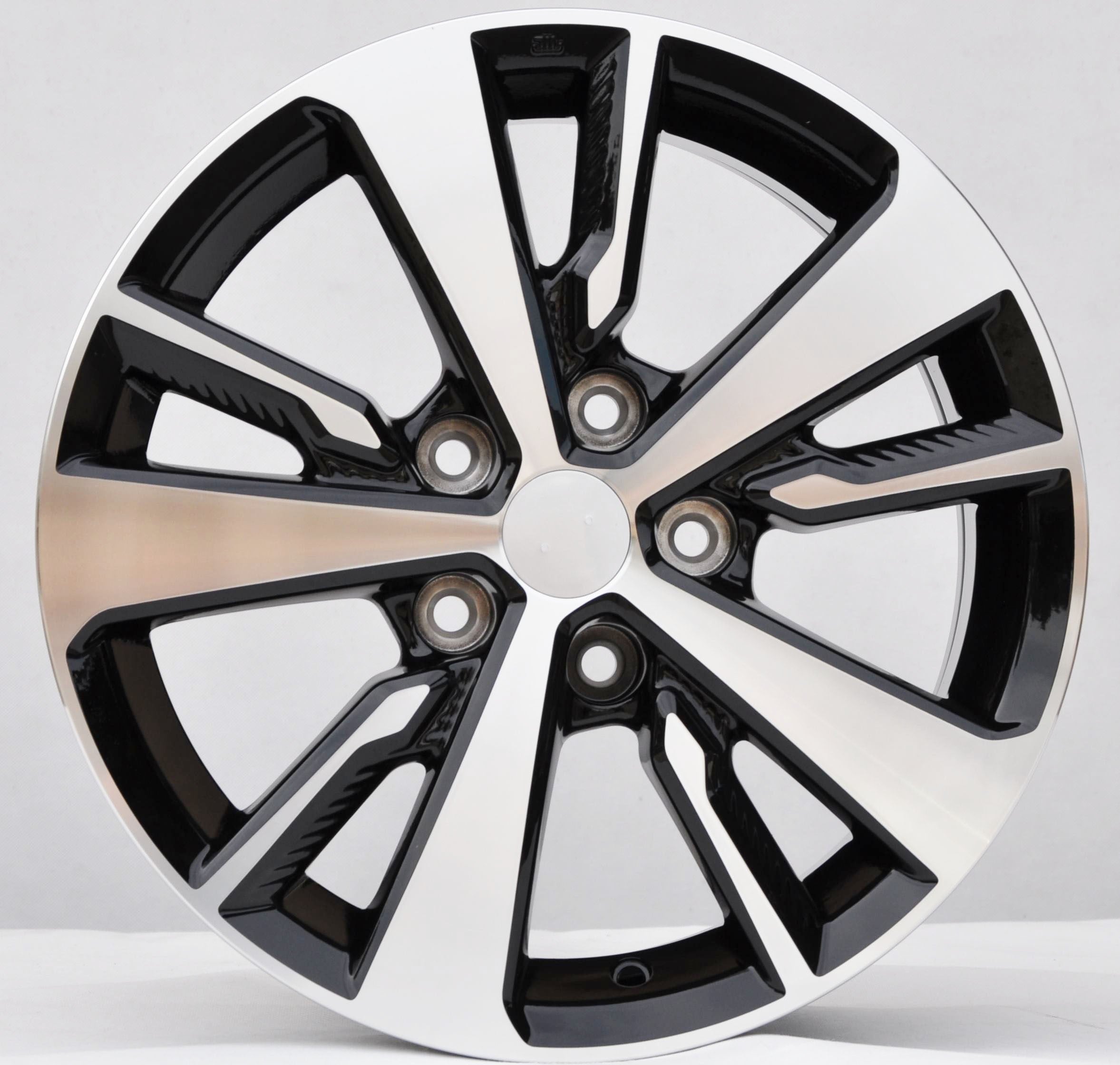 PDW 0400 Alufælge 16" 5x114.3 ET40 – Poleret/sort (sæt á 4)