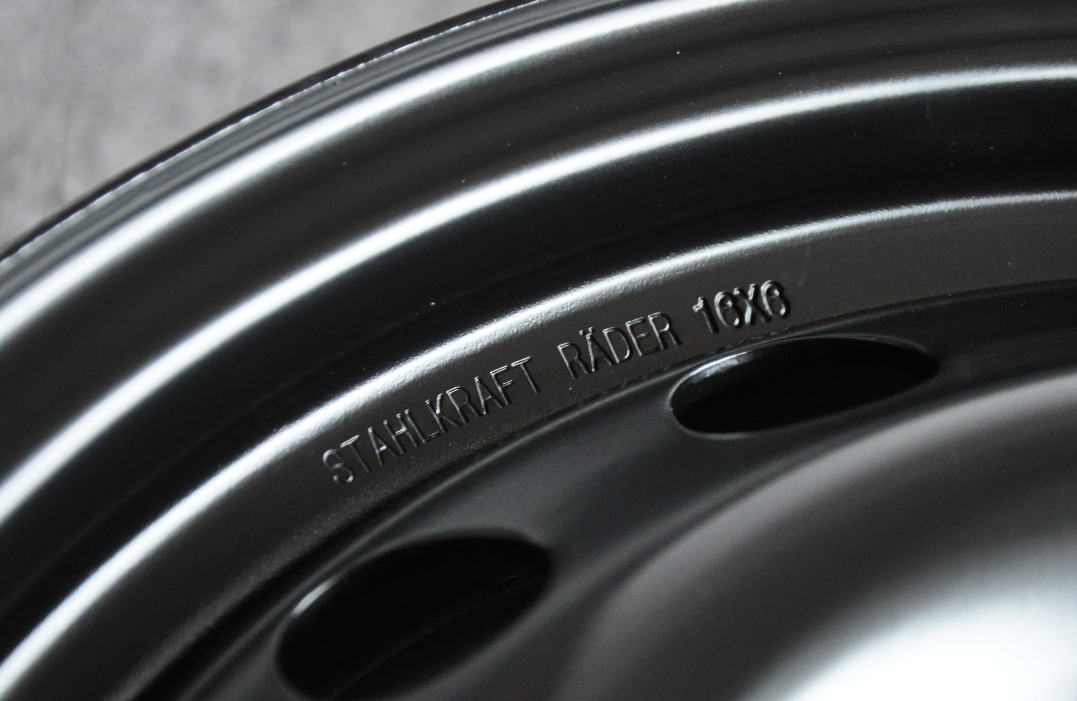 Stahlkraft Rader A16 Stålfælge 16" 4x100 ET40 – Sort (stk)
