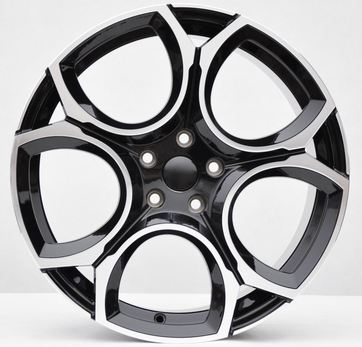 PDW 5162/5656 Alufælge 19" 8J 5x112 ET45 – Poleret/sort (sæt á 4)