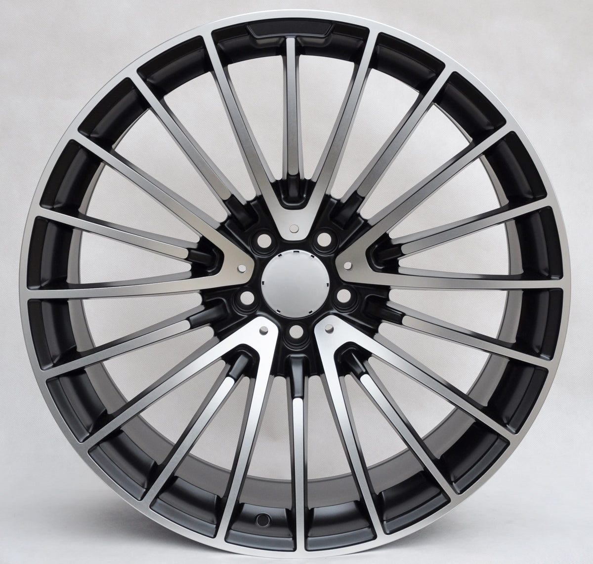PDW 532/0235 Alufælge 18" 8J 5x112 ET40 – Poleret/sort (sæt á 4)