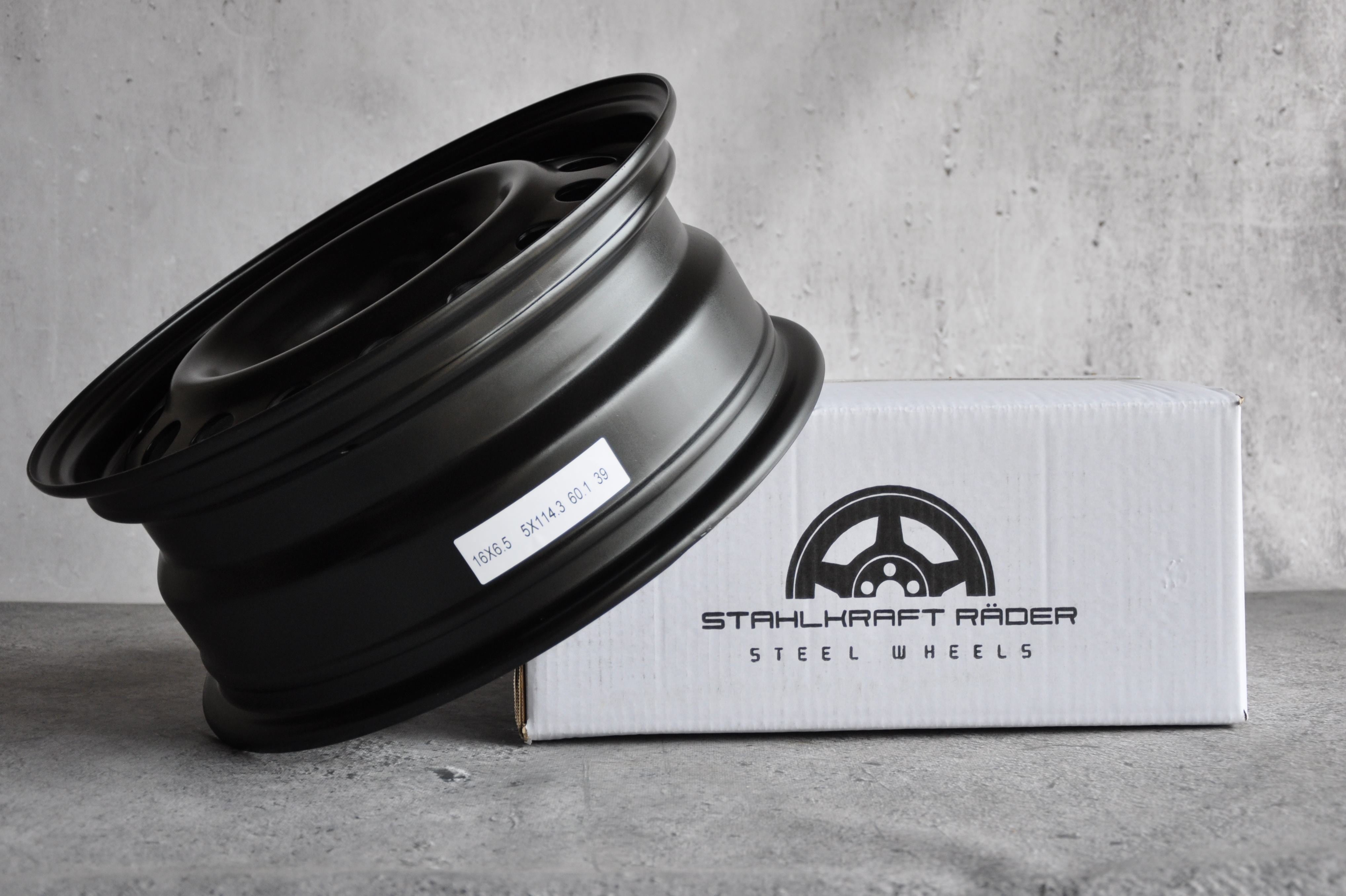 Stahlkraft Rader A16 Stålfælge 16" 5x114.3 ET39 – Sort (sæt á 4)
