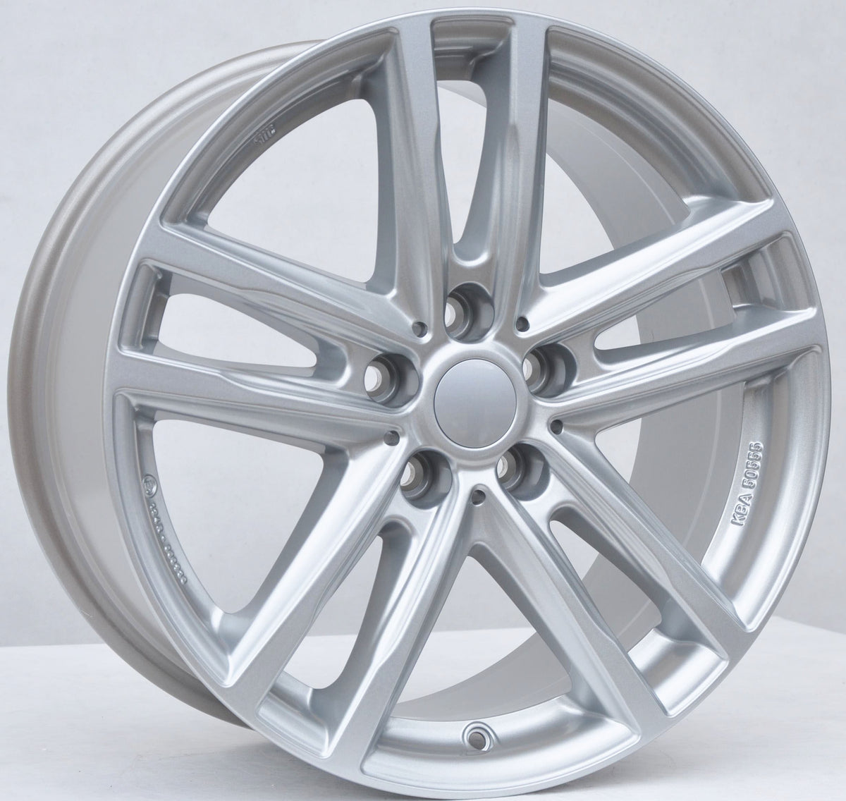 Uniwheels 85844/KBA50555 Alufælge 18" 5x112 ET44 – Sølv (sæt á 4)