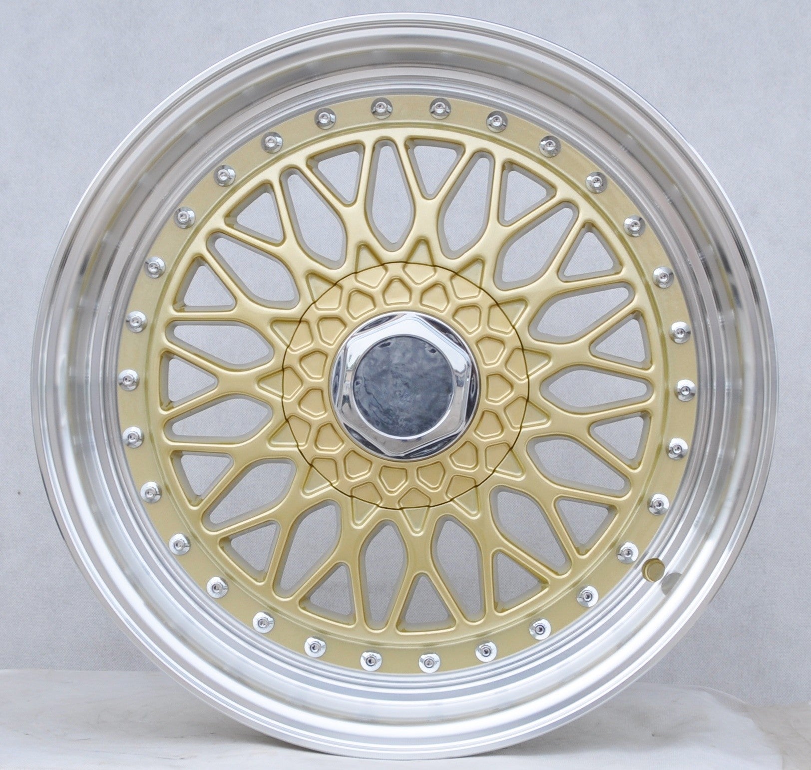 PDW 479/1028 Alufælge 17" 5x112 ET35 – Guld (sæt á 4)