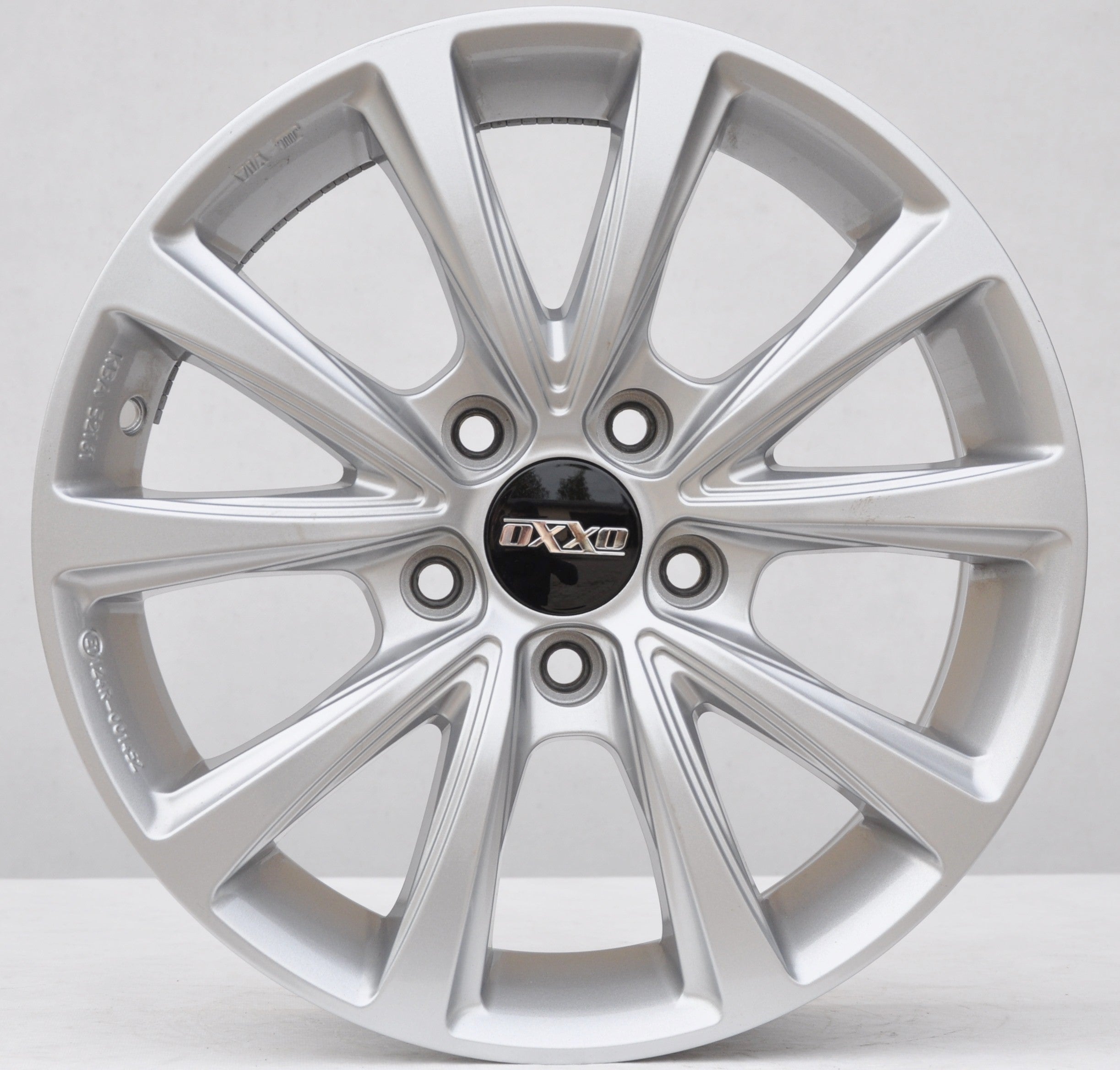 OXXO OX-17/kba52161 Alufælge 16" 5x112 ET41 – Sølv (sæt á 4)
