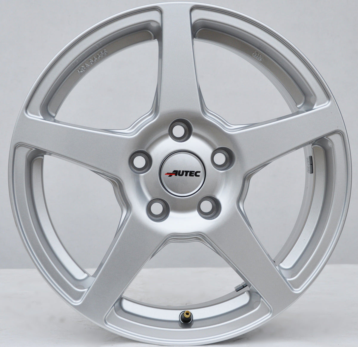 Alutec vl65/kba54466 Alufælge 16" 5x112 ET44 – Sølv (sæt á 4)