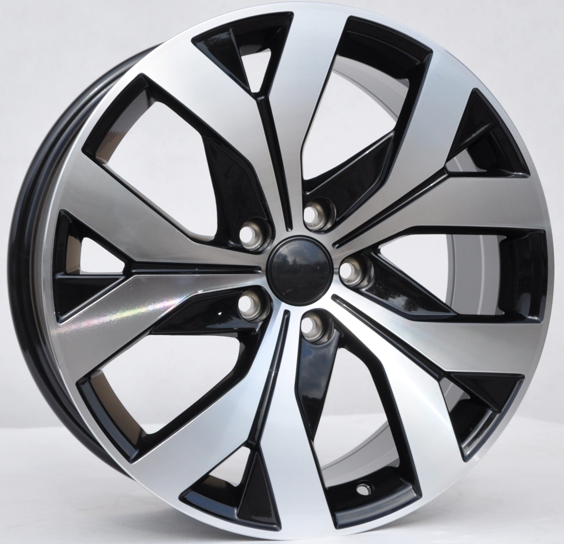 PDW 617 Alufælge 18" 5x112 ET44 – Poleret/sort (sæt á 4)
