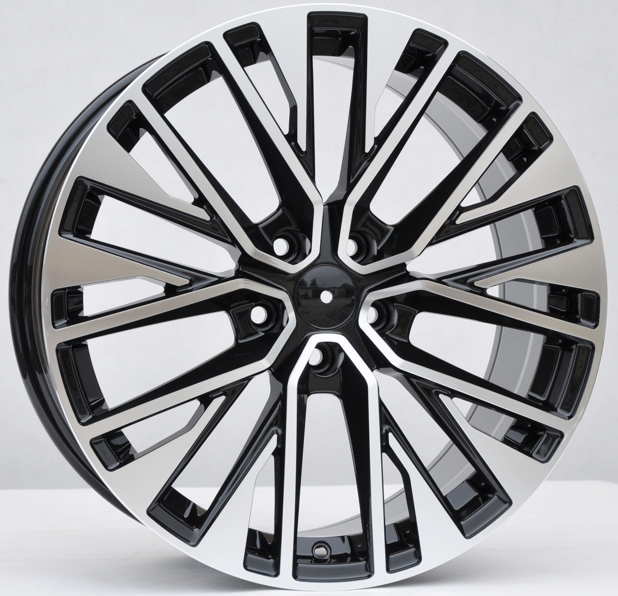 PDW 733 Alufælge 19" 5x112 ET40 – Poleret/sort (sæt á 4)