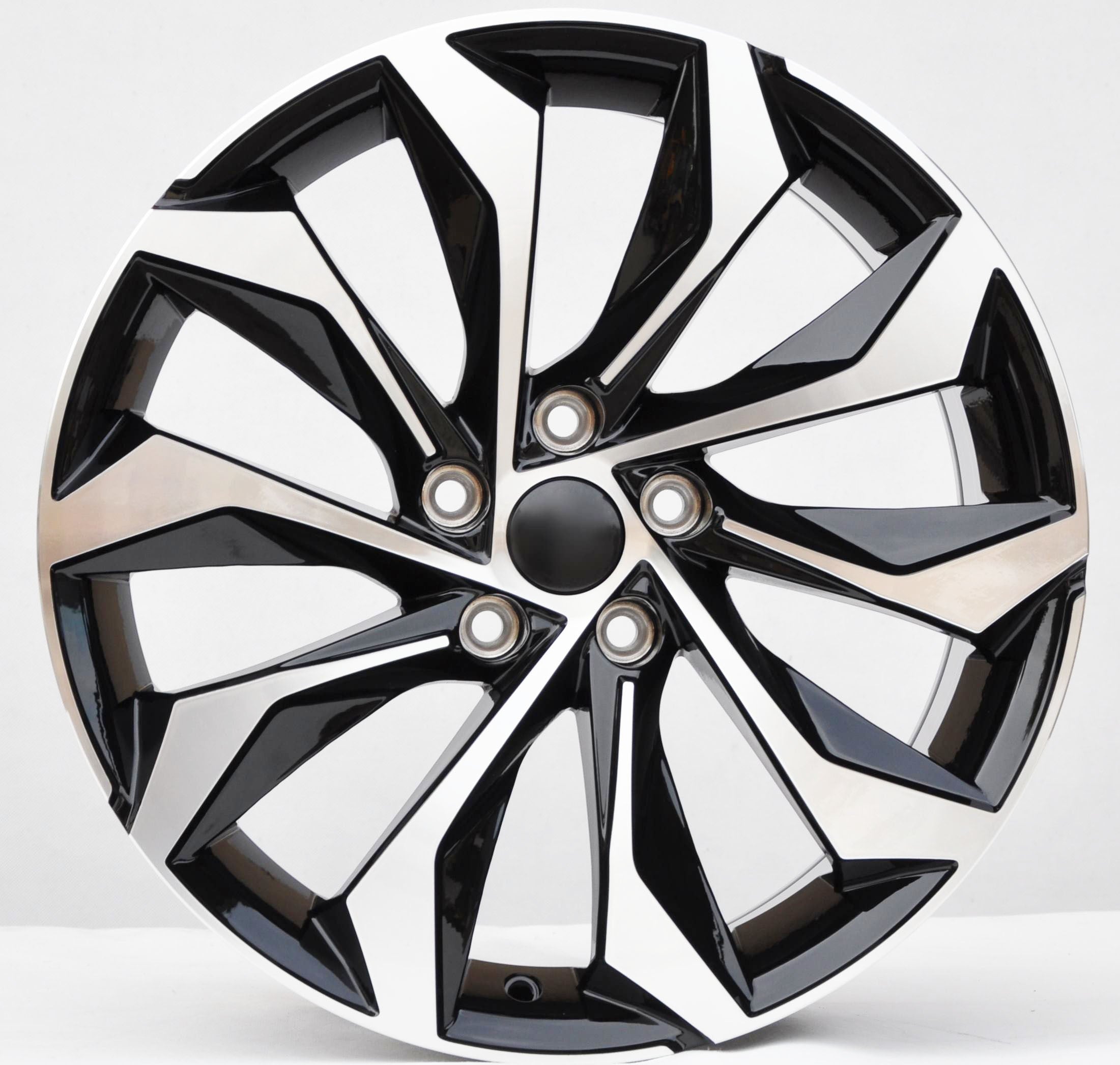 PDW 1139 Alufælge 18" 5x112 ET40 – Poleret/sort (sæt á 4)