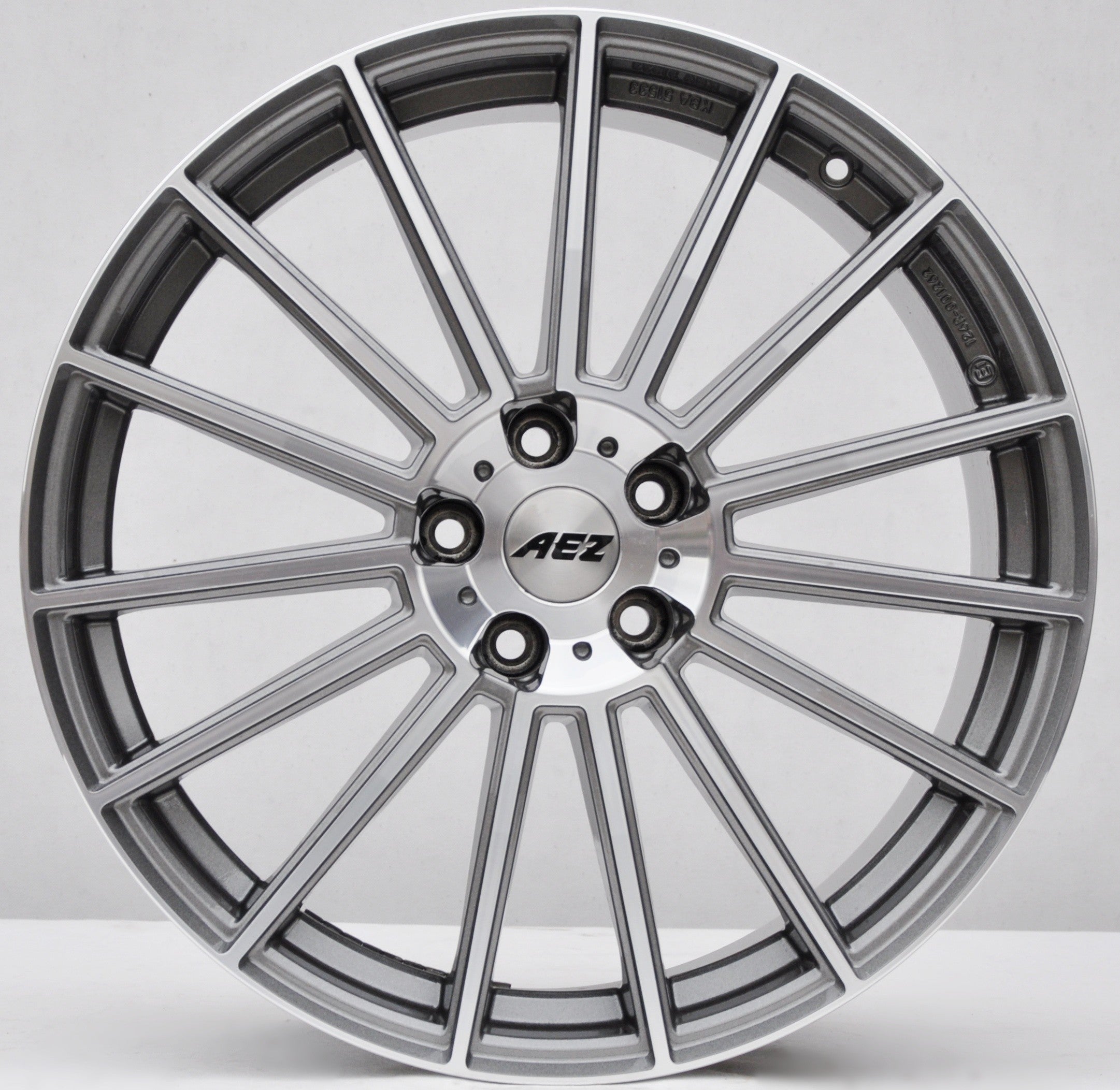 AEZ mol/kba51533 Alufælge 20" 5x114.3 ET35 – Poleret/grafit (sæt á 4)