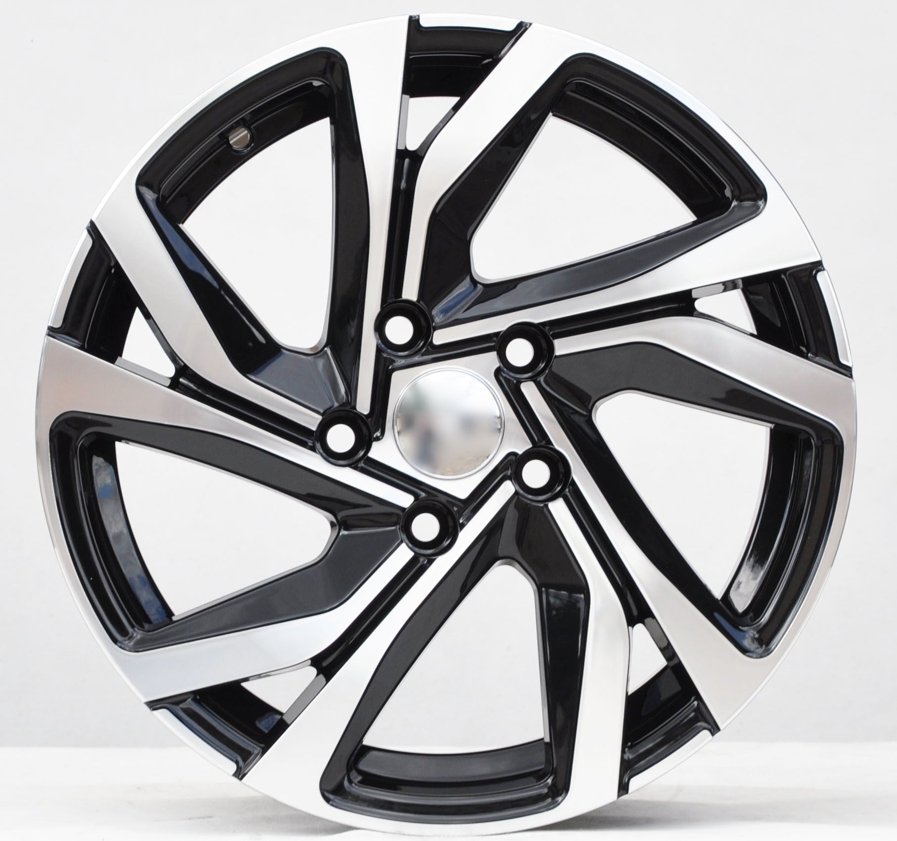 PDW 5762 Alufælge 15" 5x112 ET45 – Poleret/sort (sæt á 4)