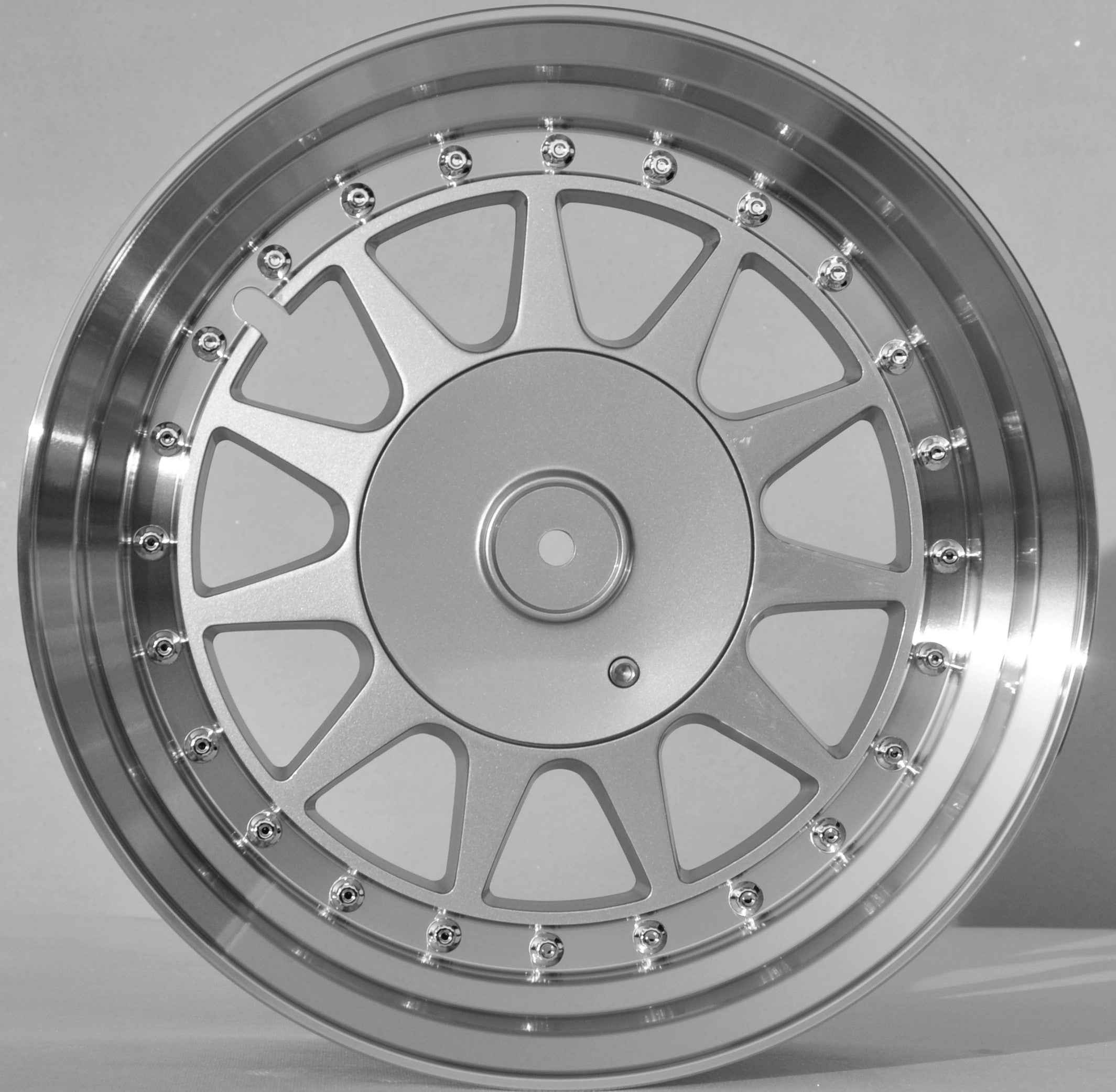 PDW 596 Alufælge 15" 4x100 ET20 – Poleret/sølv (sæt á 4)