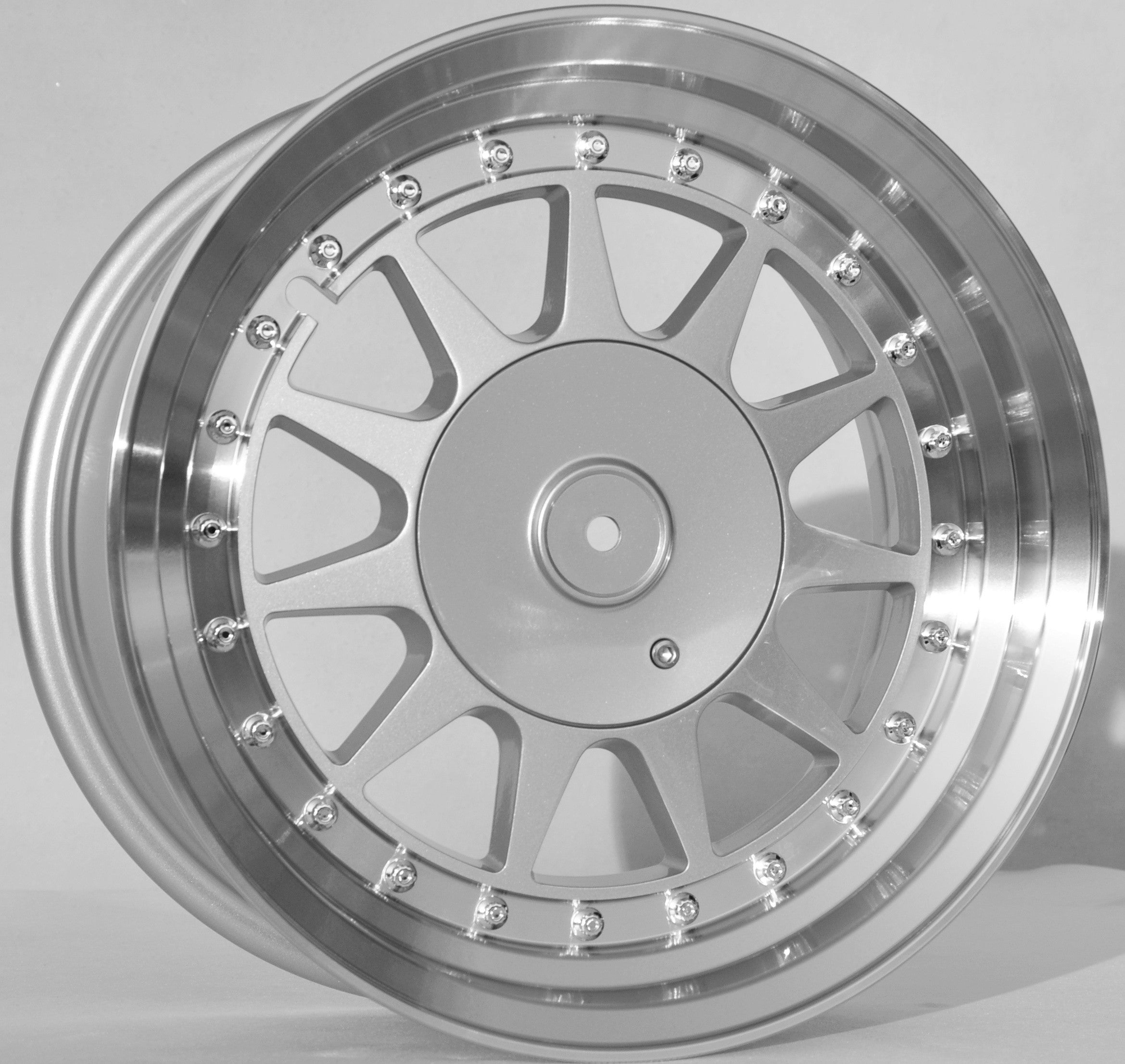 PDW 596 Alufælge 15" 4x100 ET20 – Poleret/sølv (sæt á 4)