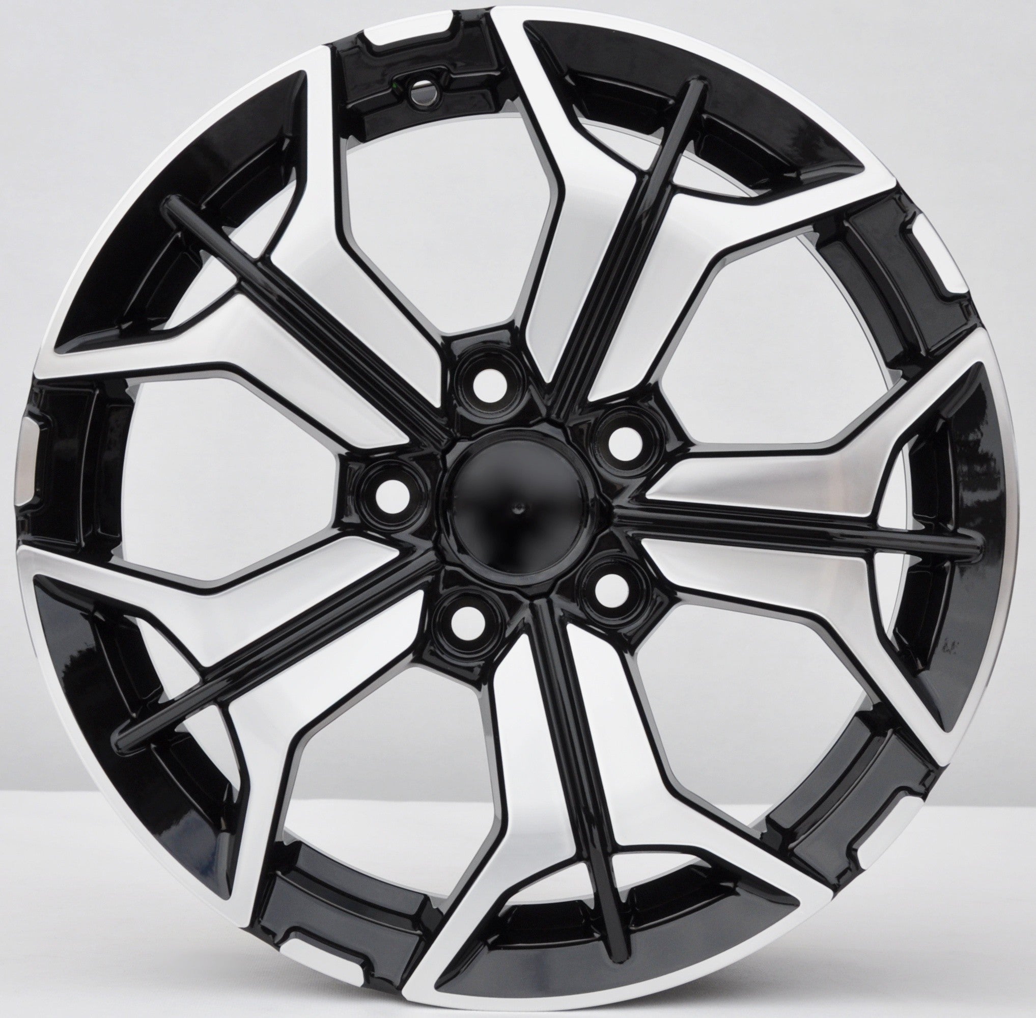 PDW 5846 Alufælge 16" 5x114.3 ET40 – Poleret/sort (sæt á 4)