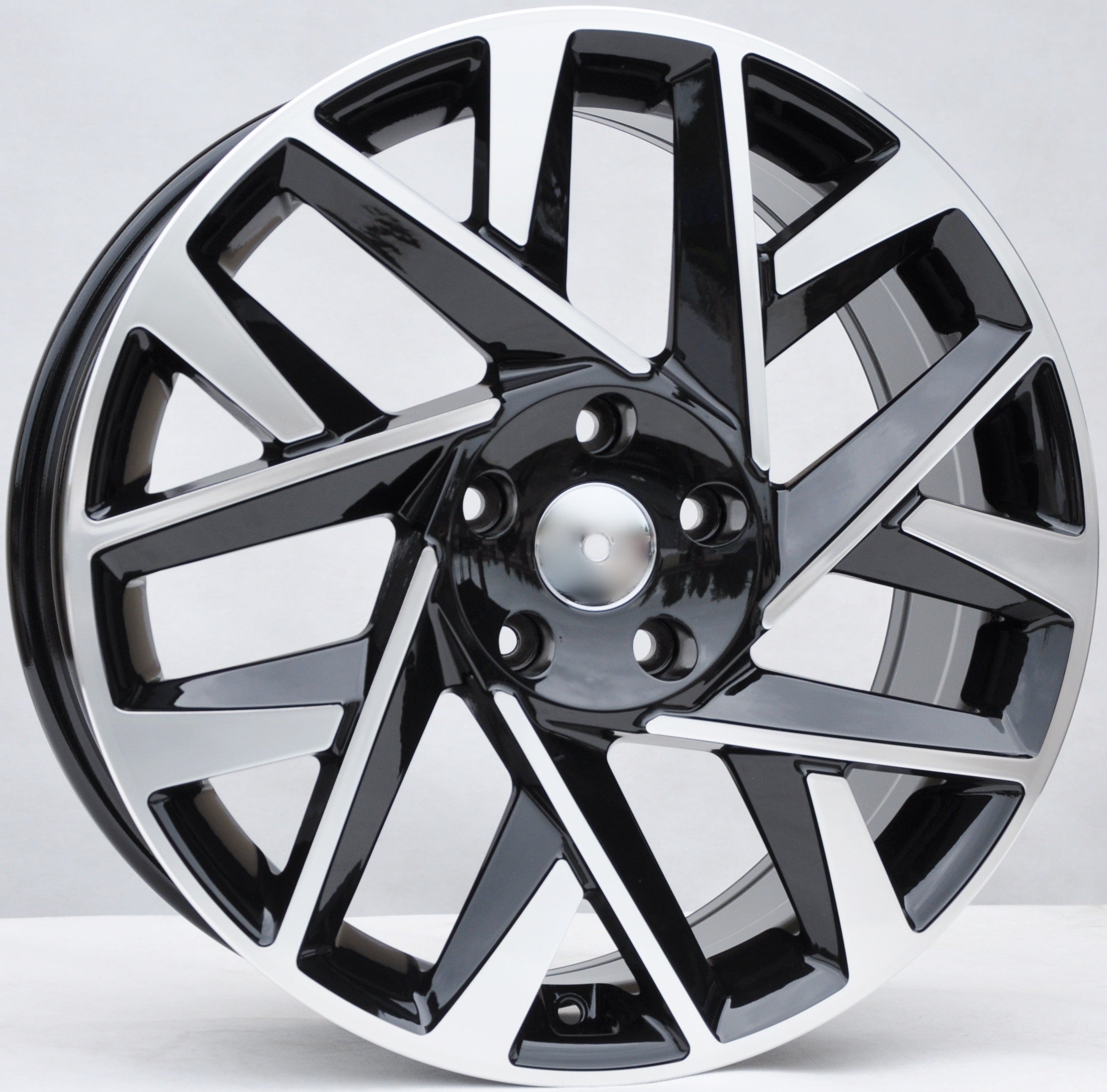 PDW 1072 Alufælge 19" 5x114.3 ET51 – Poleret/sort (sæt á 4)