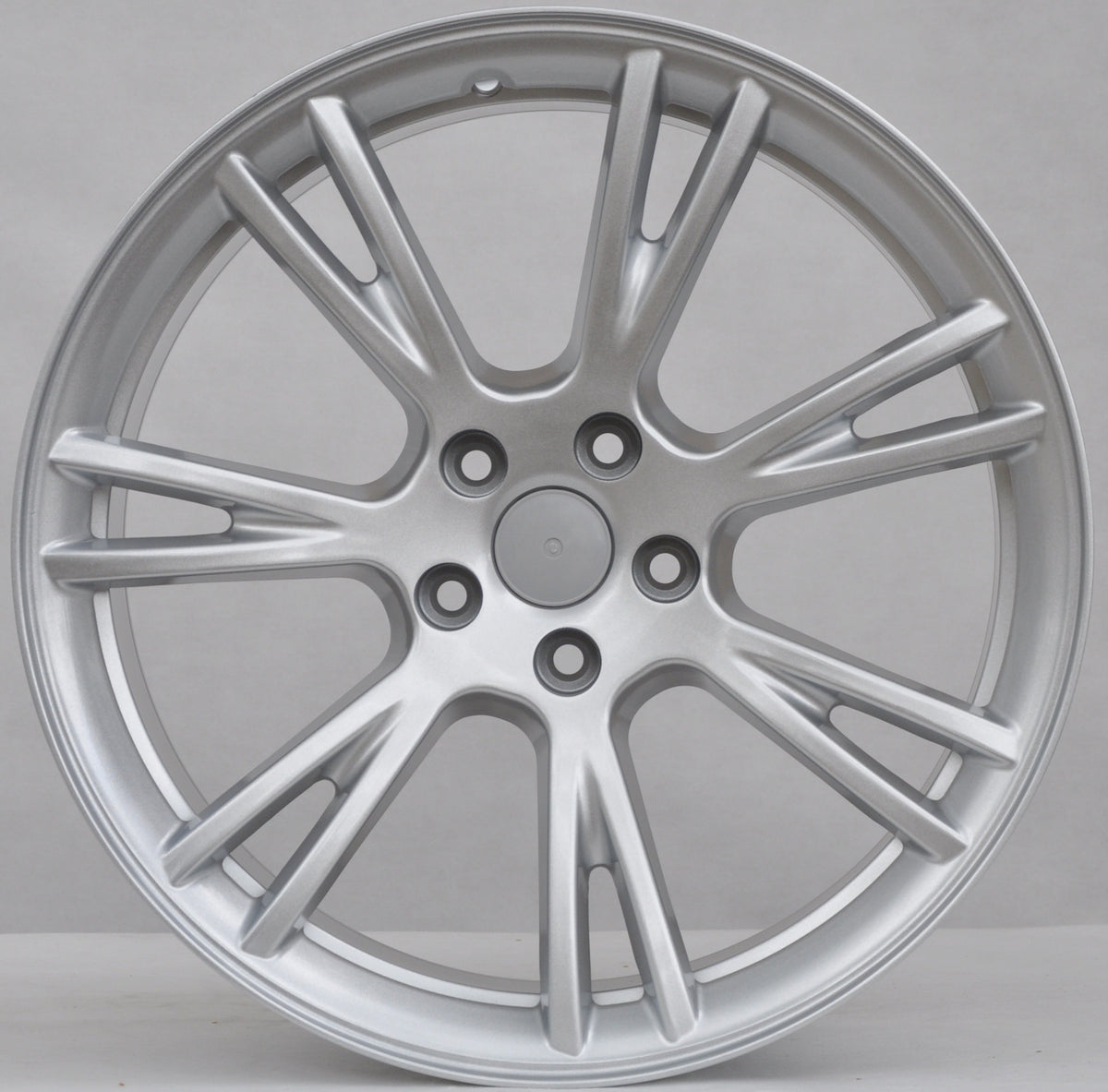 PDW 2049 Alufælge 19" 9,5J 5x114.3 ET45 – Sølv (sæt á 4)
