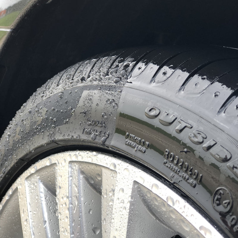 Soft99 Tire Black Wax » Langvarigt dybe sorte dæksider